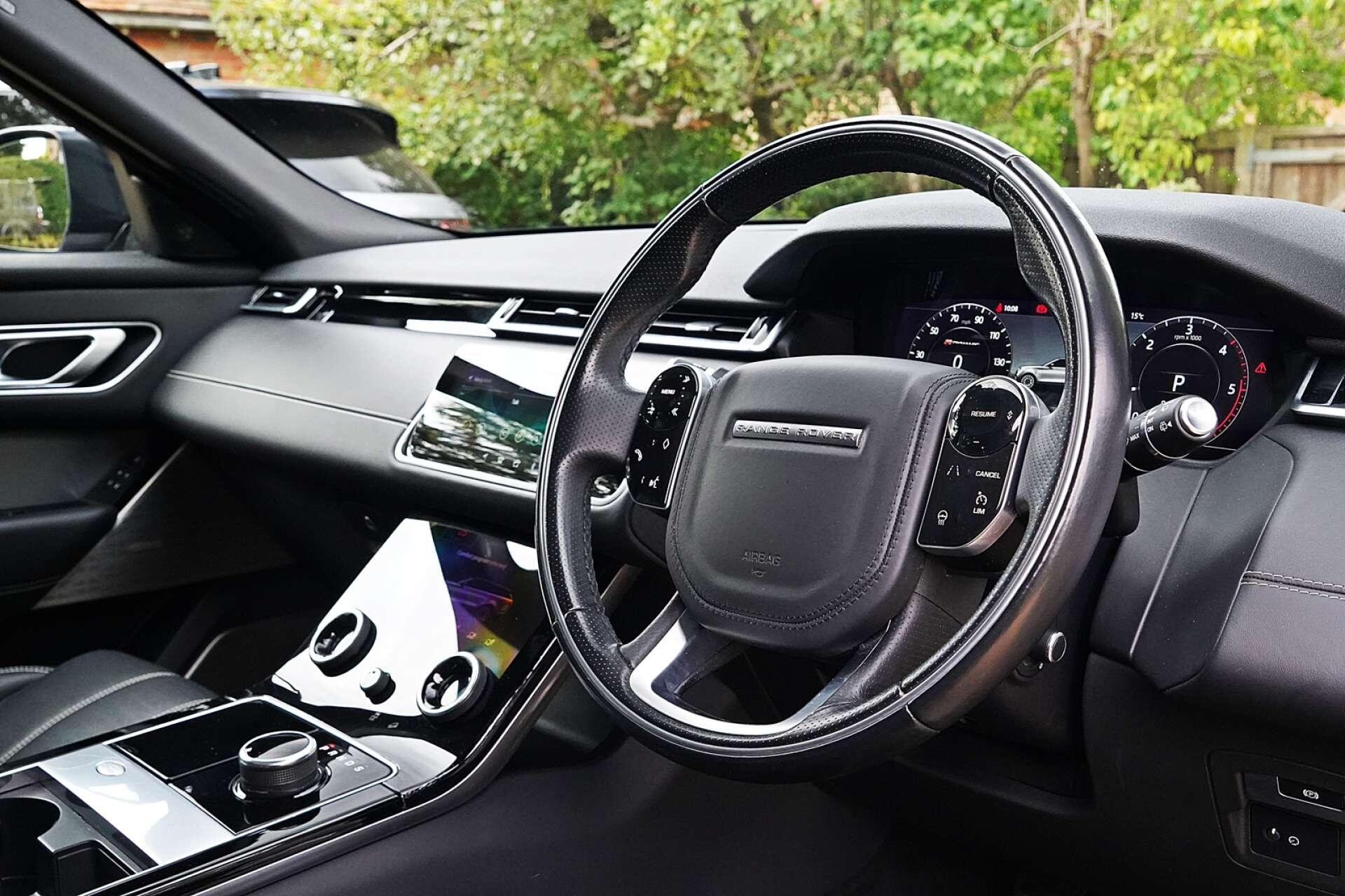 Land Rover Range Rover Velar view 19