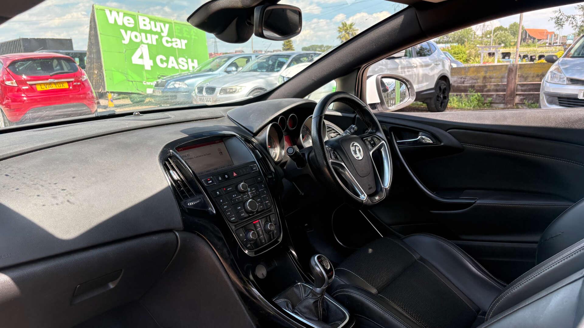 Vauxhall Astra GTC view 13