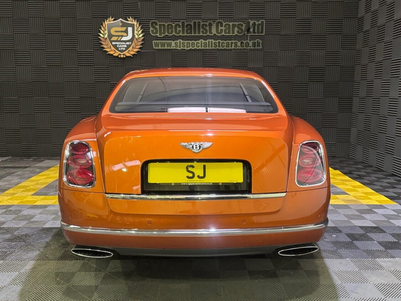 Bentley Mulsanne view 4