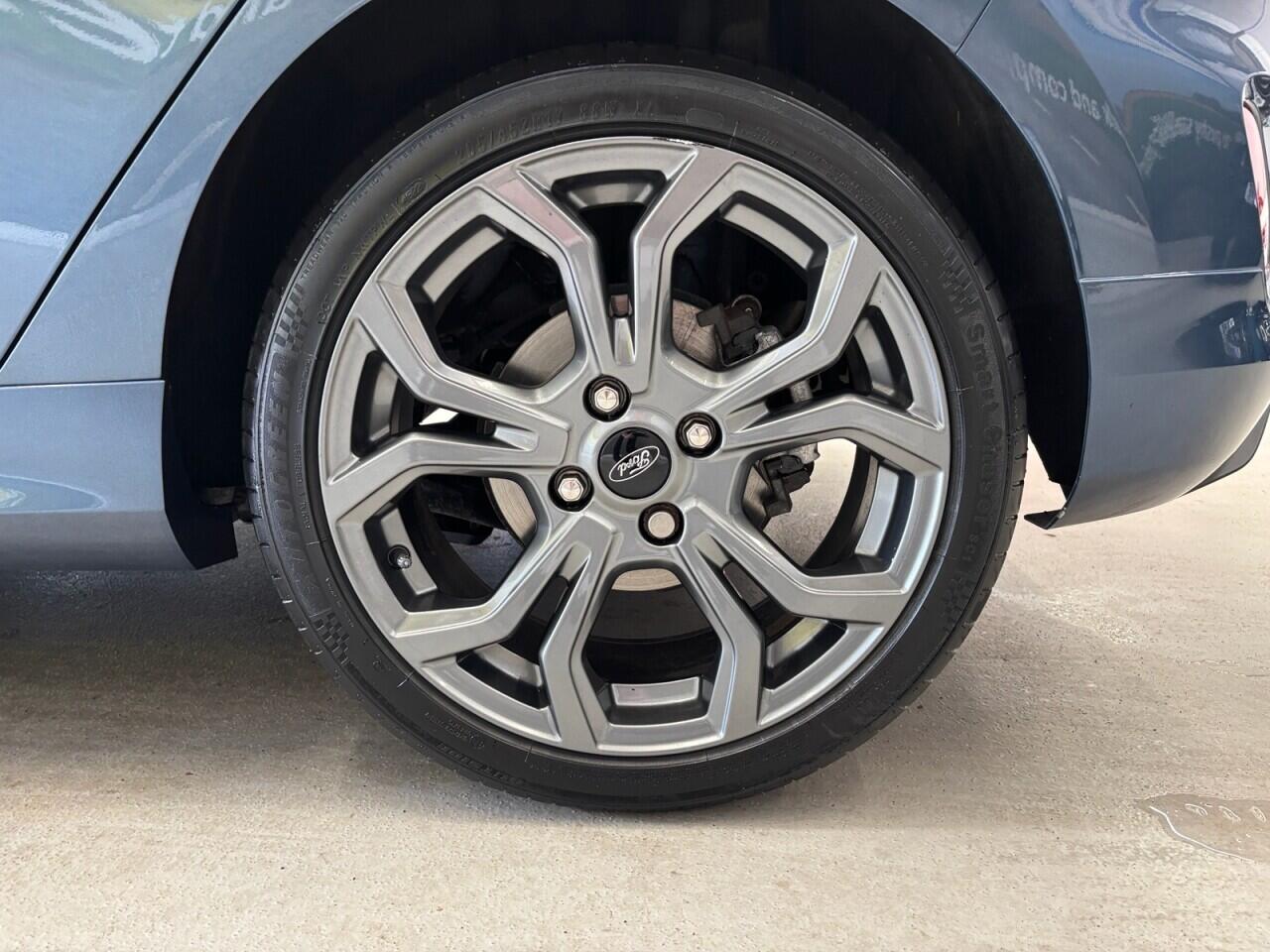 Ford Fiesta view 9