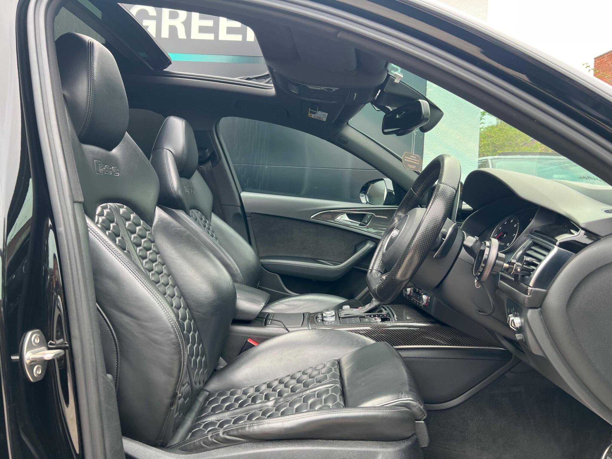 Audi RS6 view 12