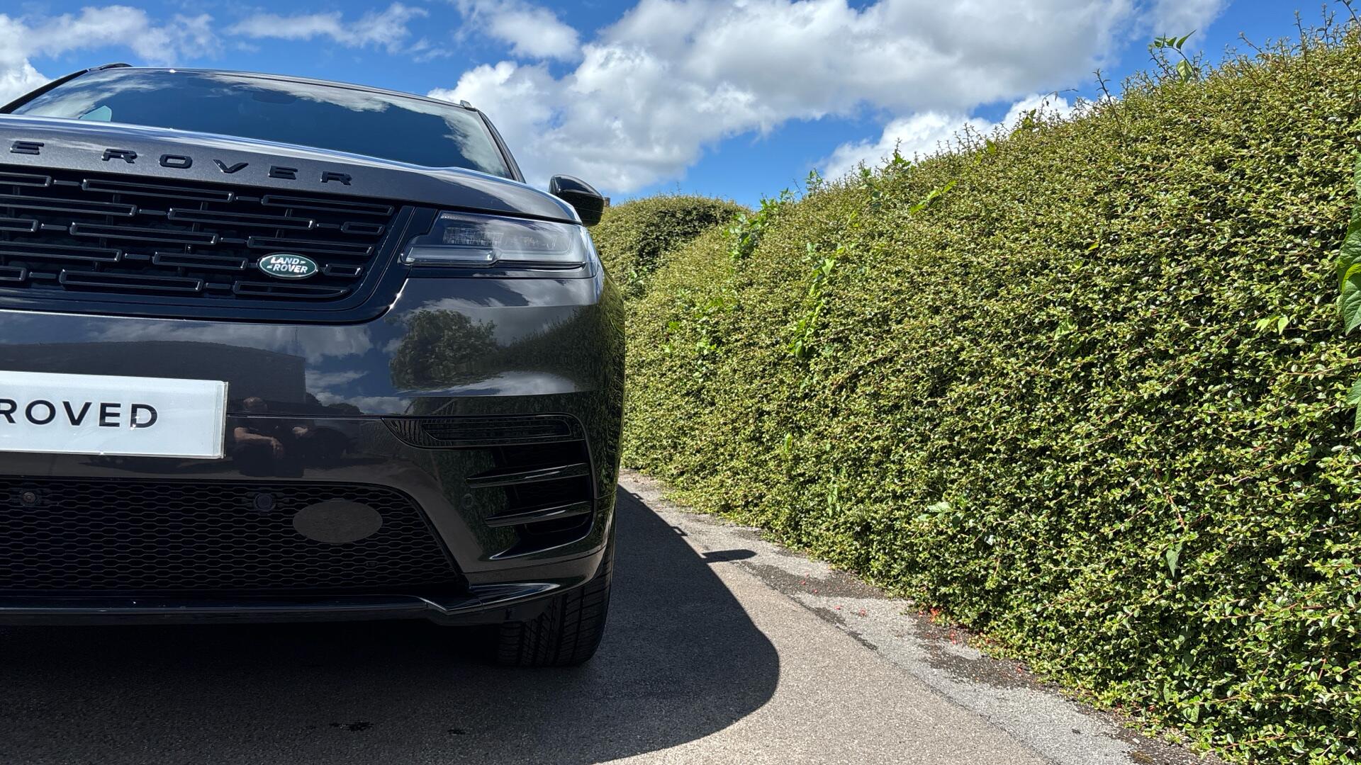 Land Rover Range Rover Velar view 48