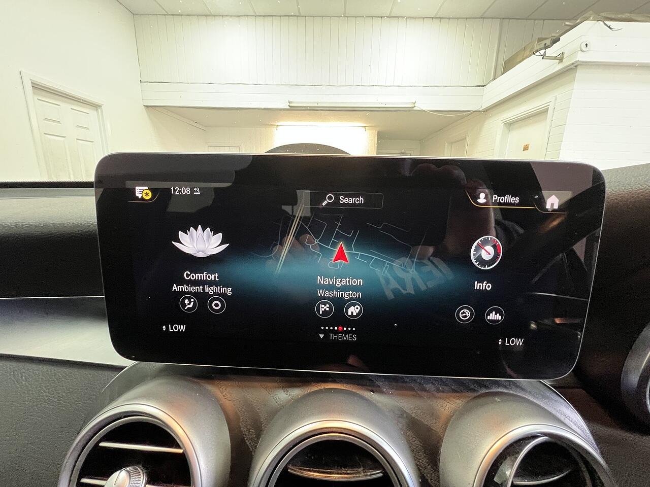 Mercedes-Benz GLC view 10