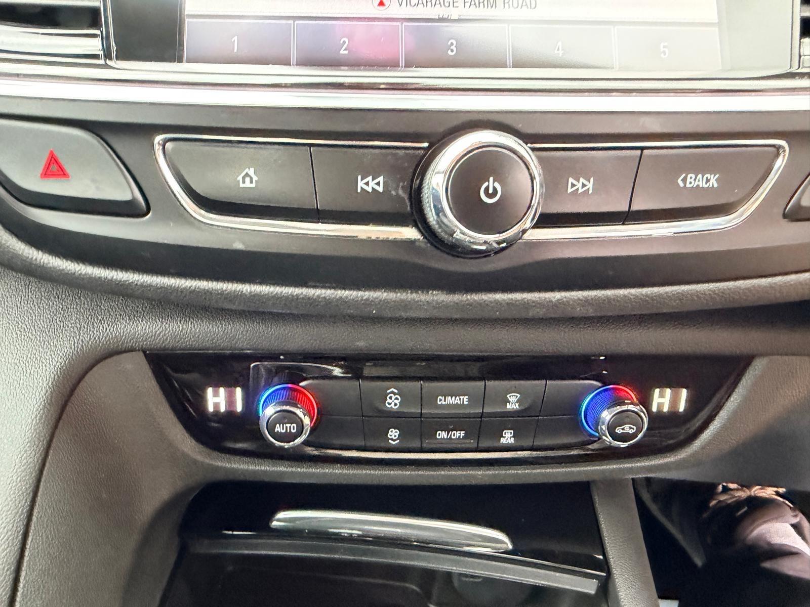 Vauxhall Insignia view 25