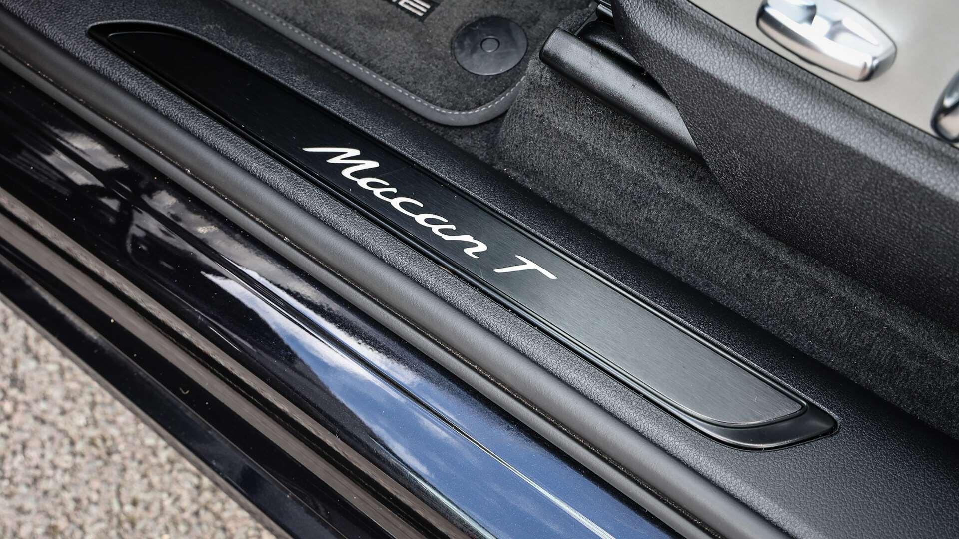 Porsche Macan view 27