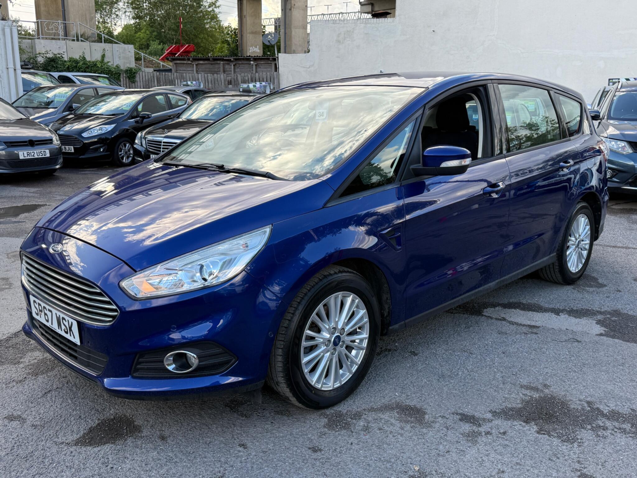 Ford S-Max - Image 9