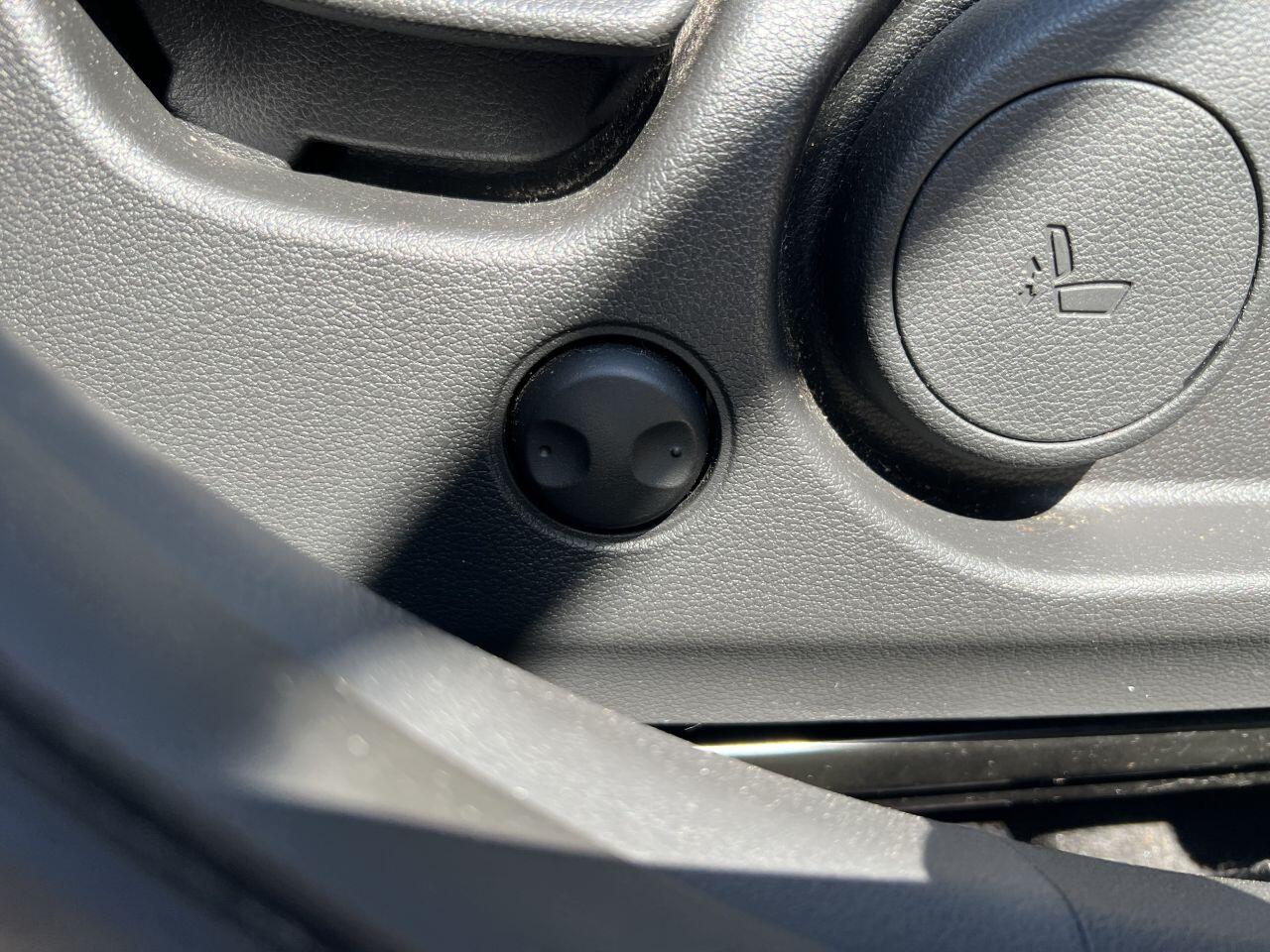 Hyundai Kona view 17