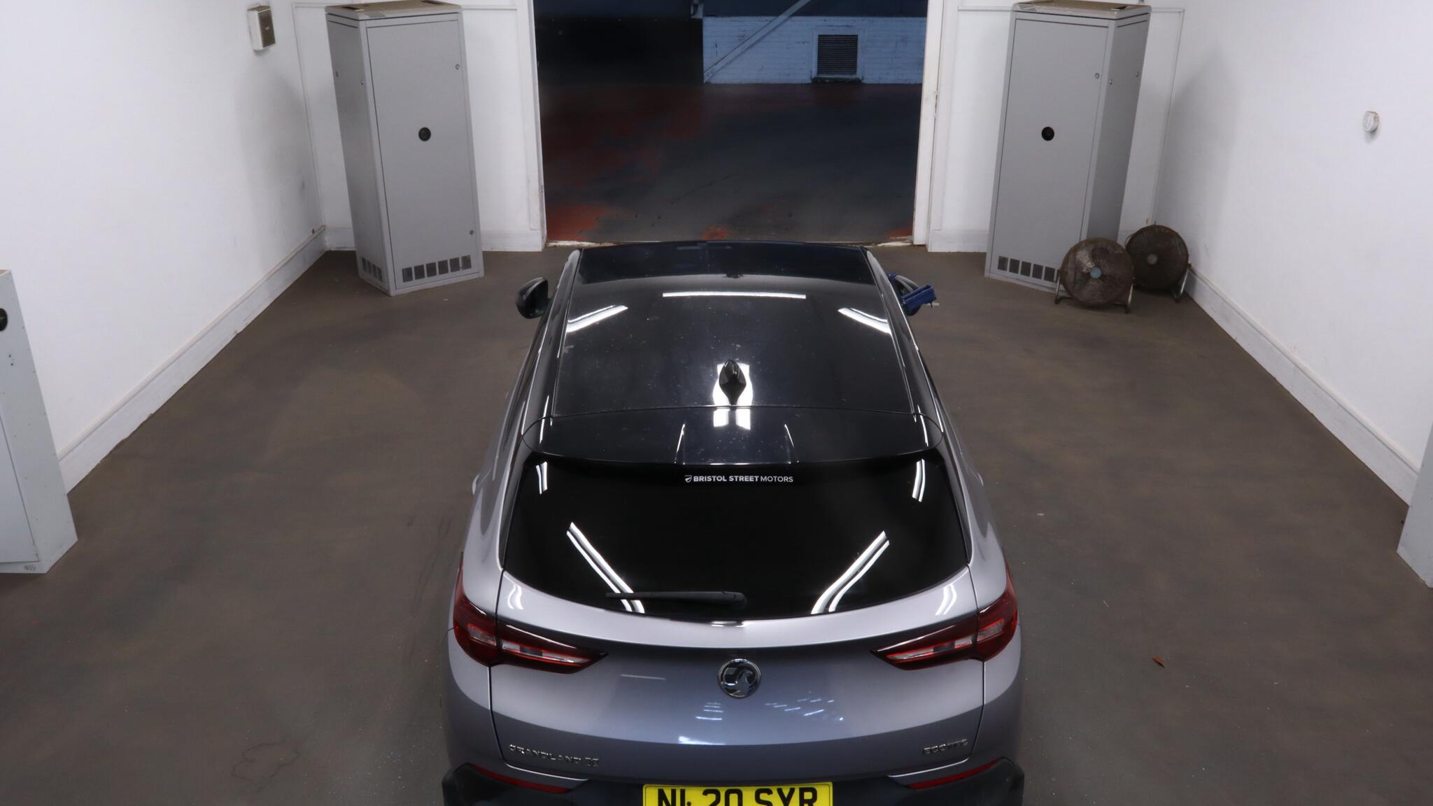 Vauxhall Grandland X view 8