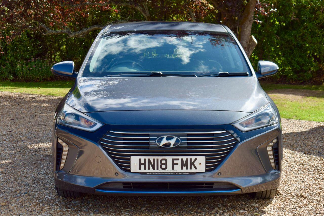 Hyundai Ioniq view 2