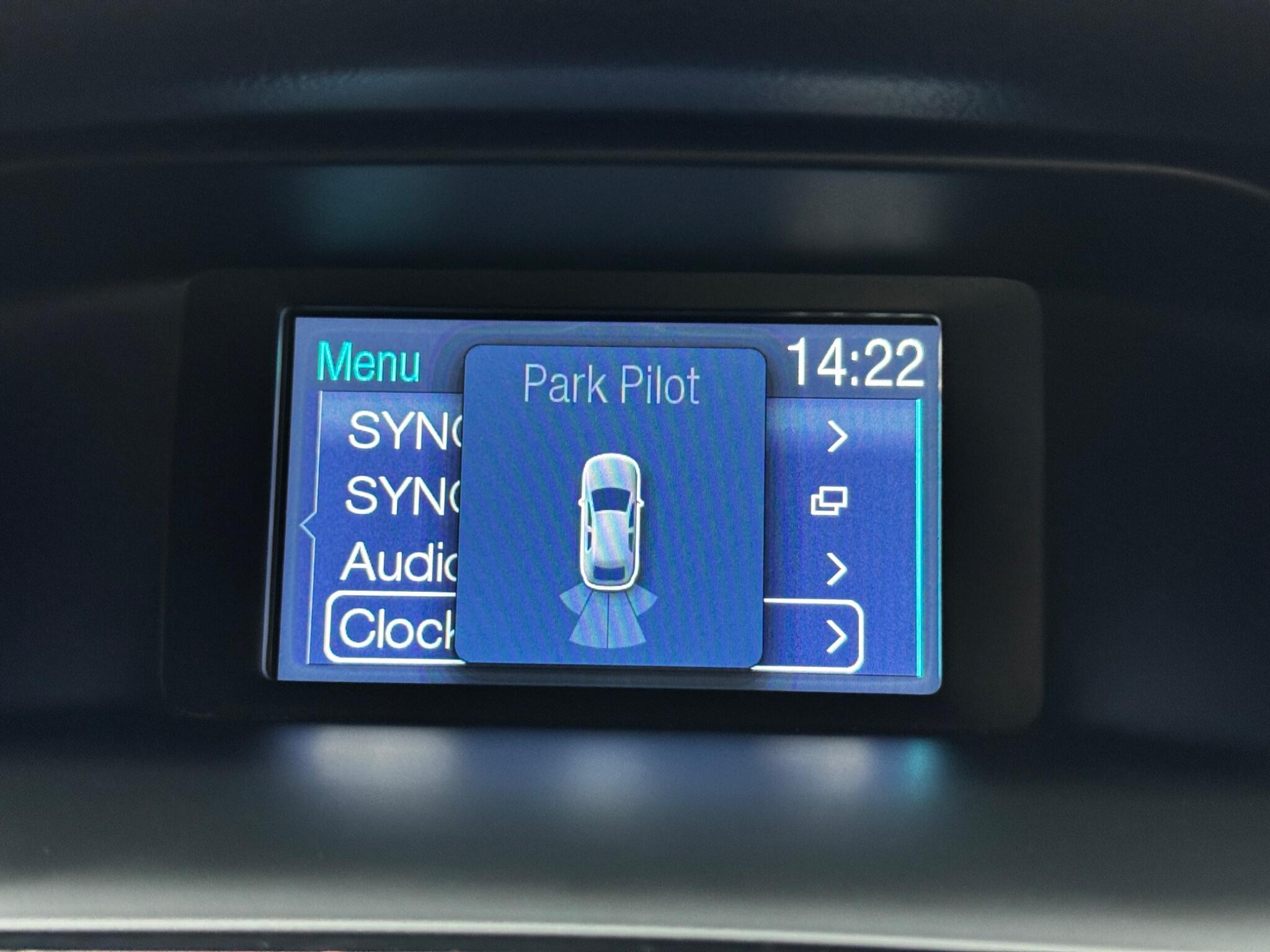 Ford Focus view 31
