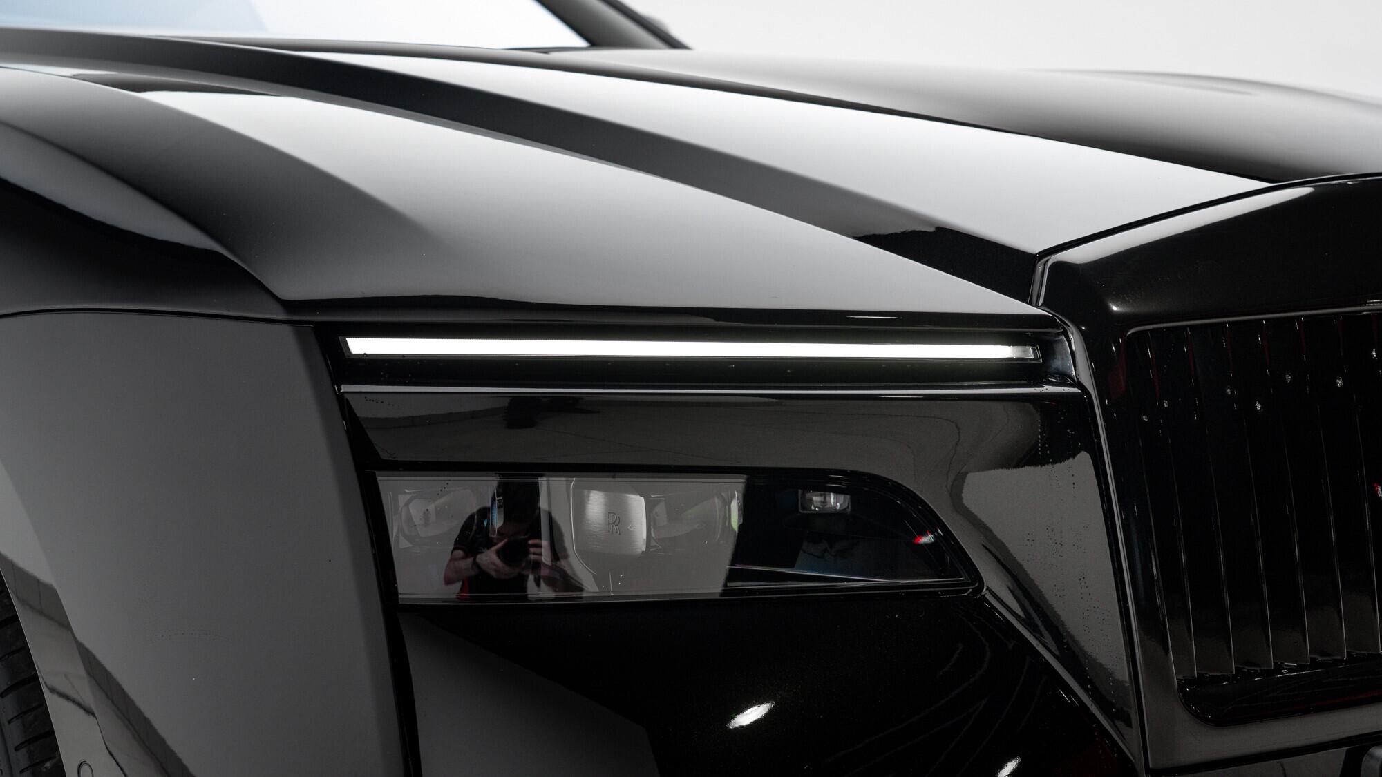 Rolls-Royce Spectre view 54