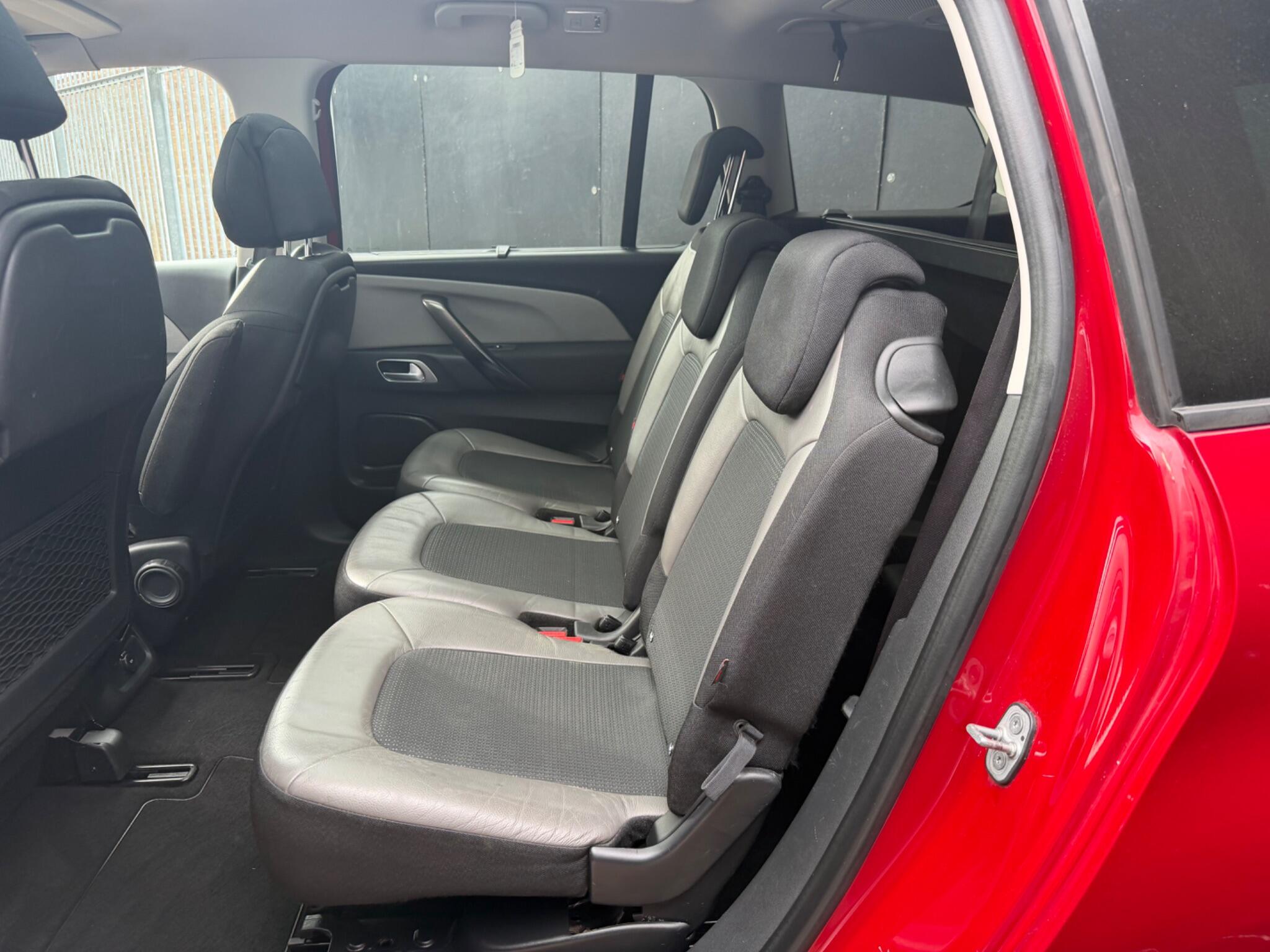 Citroen Grand C4 Picasso view 10