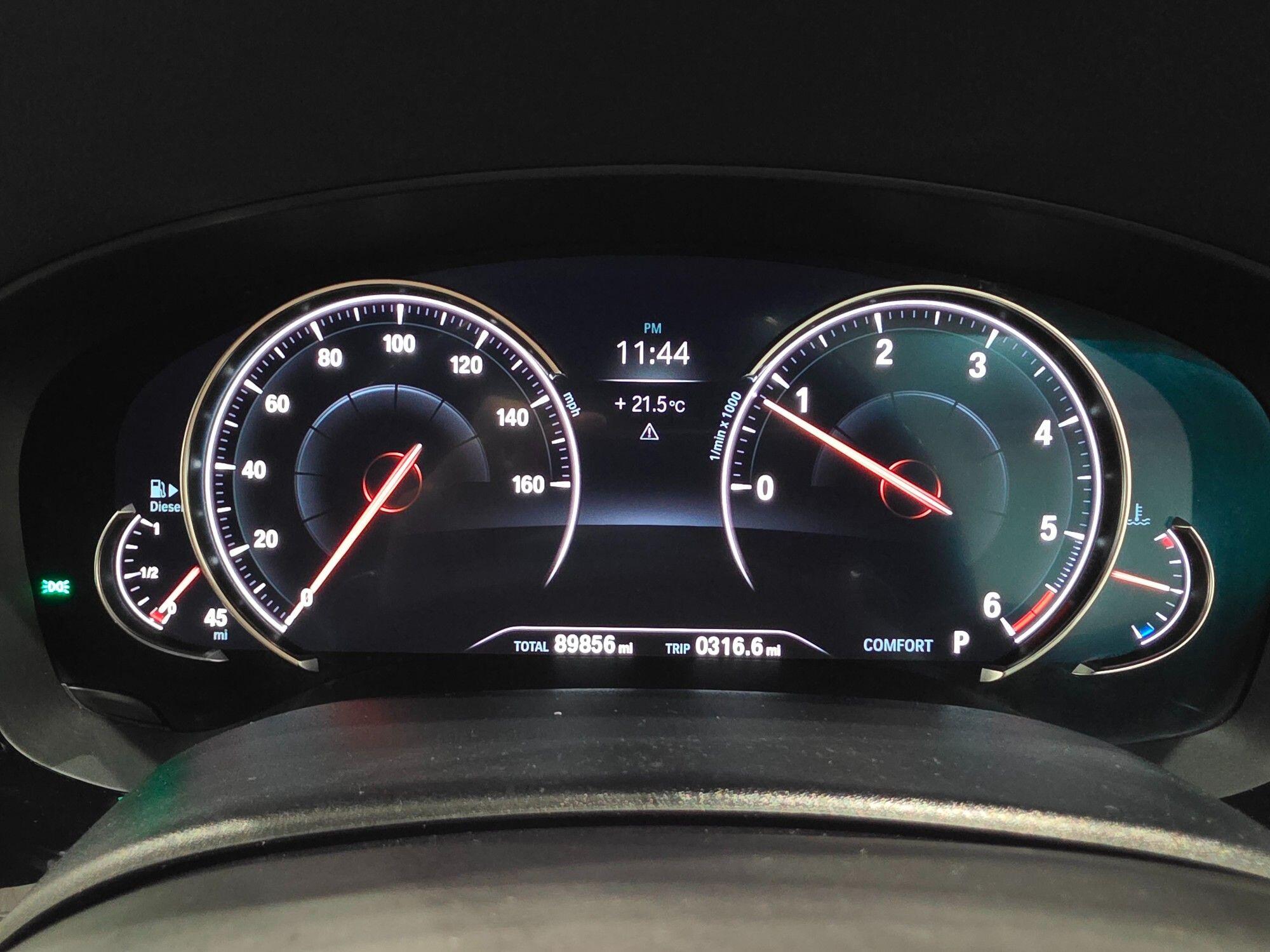 BMW 5 Series view 95