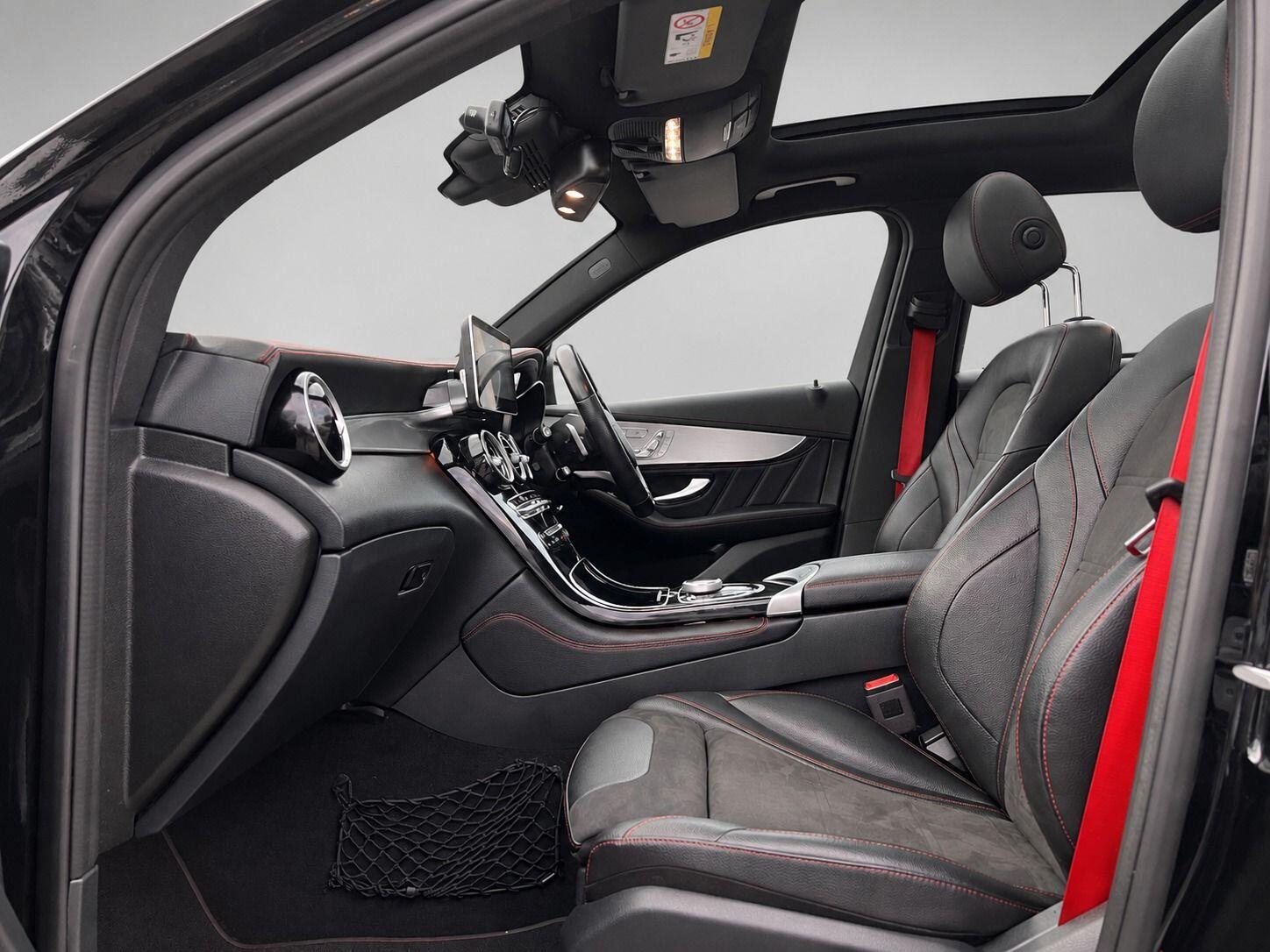 Mercedes-Benz GLC view 45