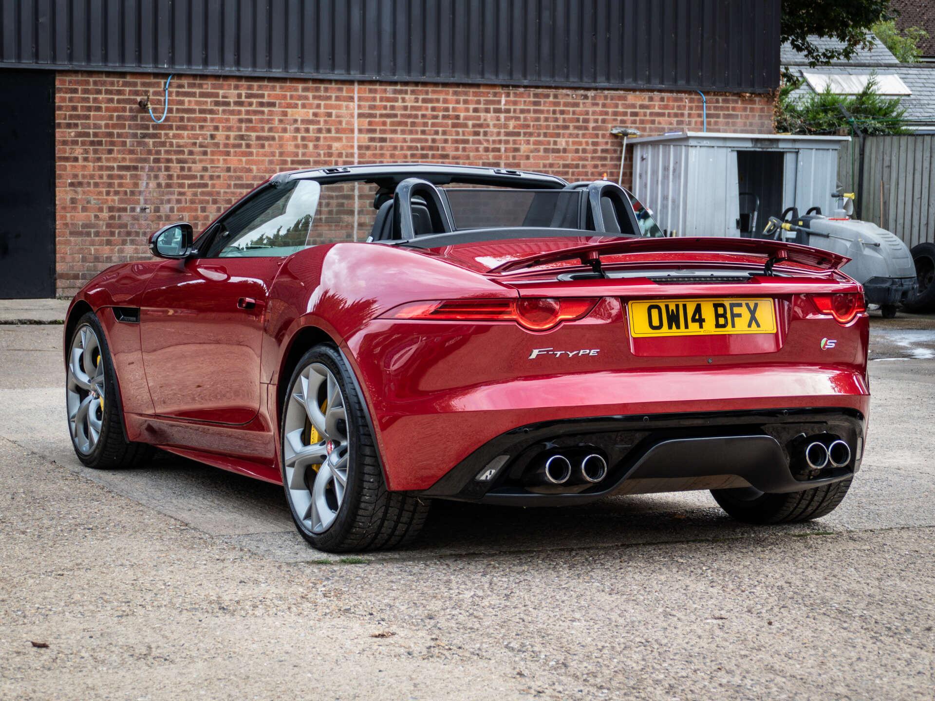 Jaguar F-Type view 14