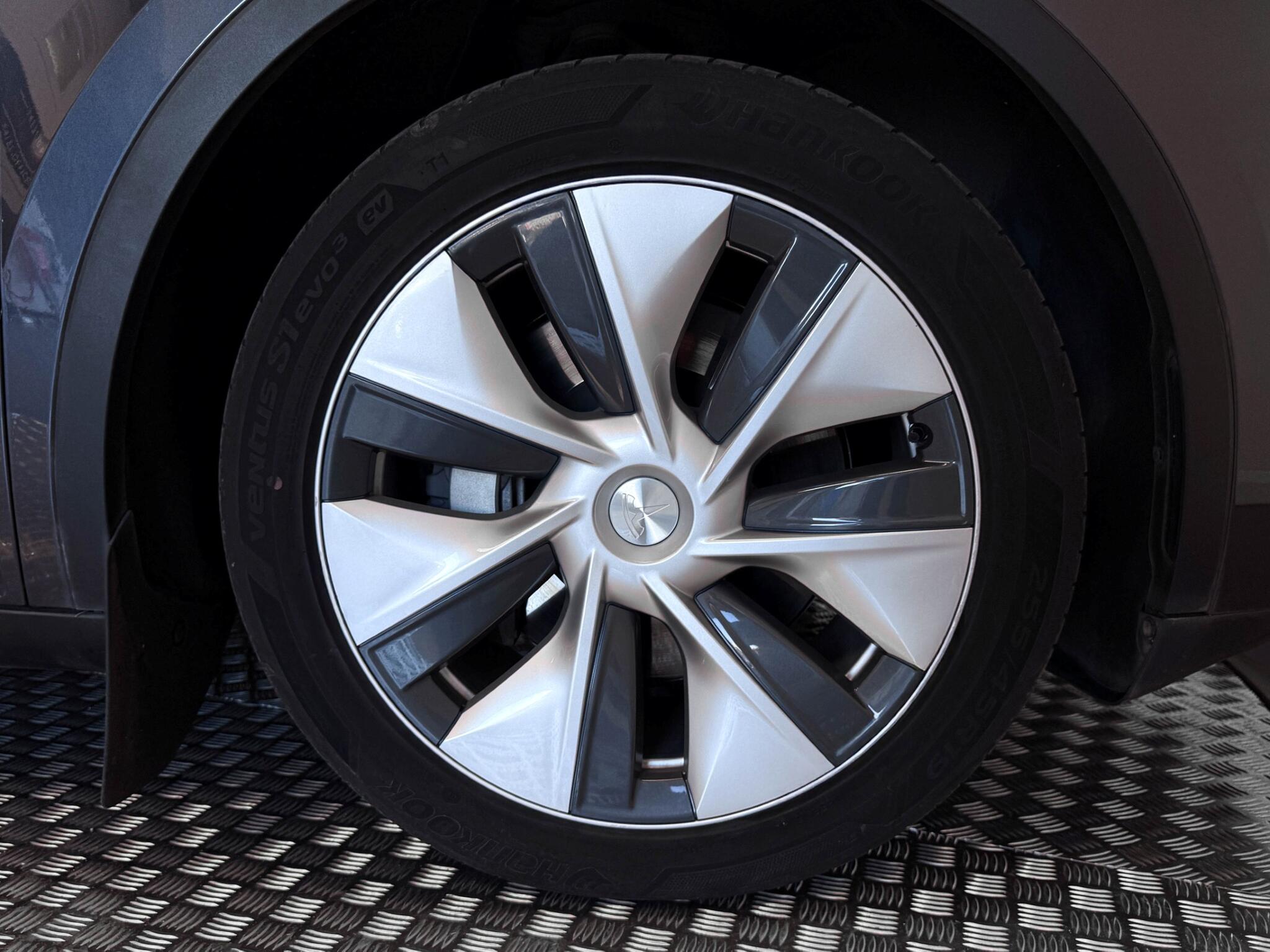 Tesla Model Y view 58
