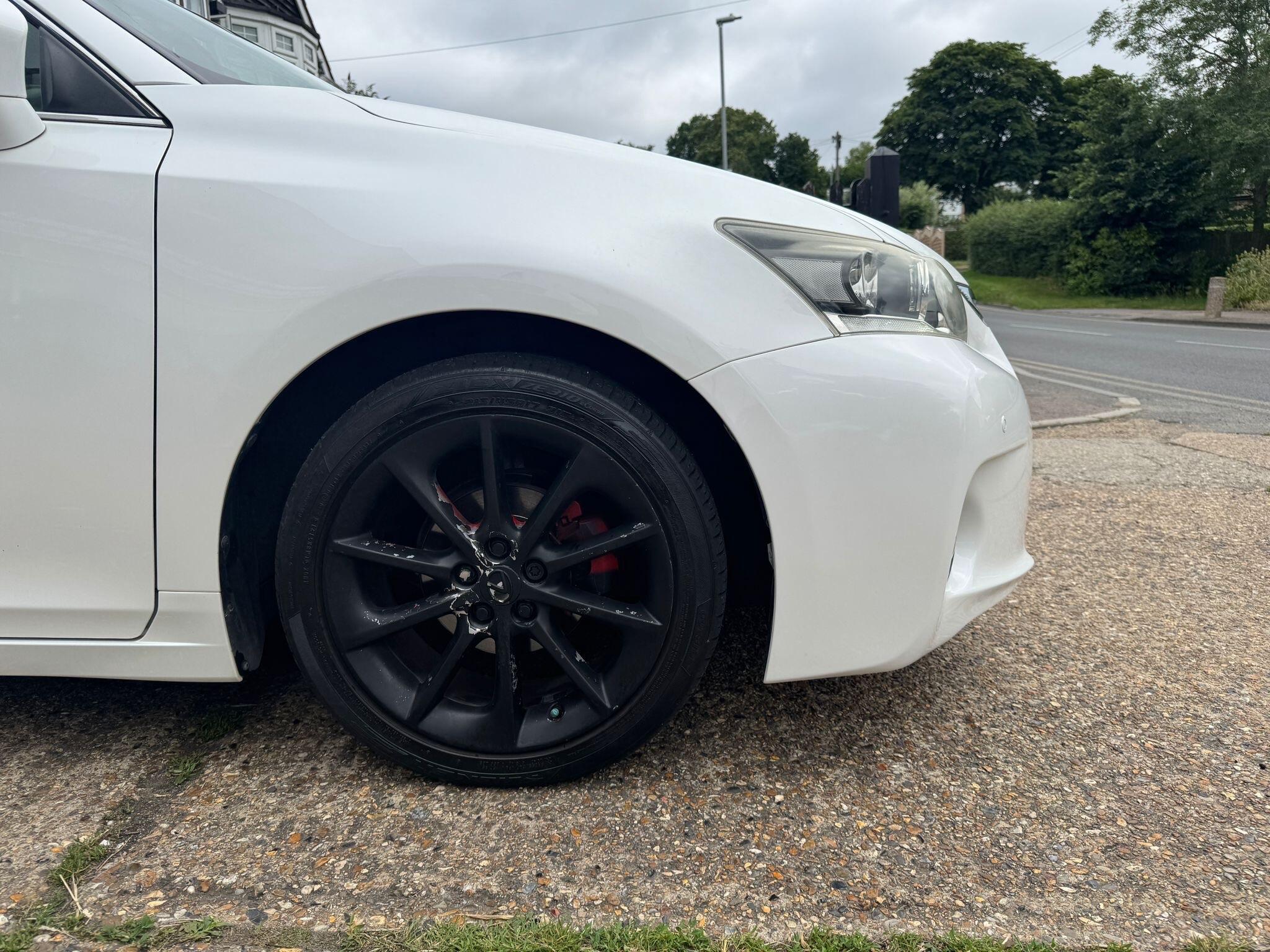 Lexus CT view 35