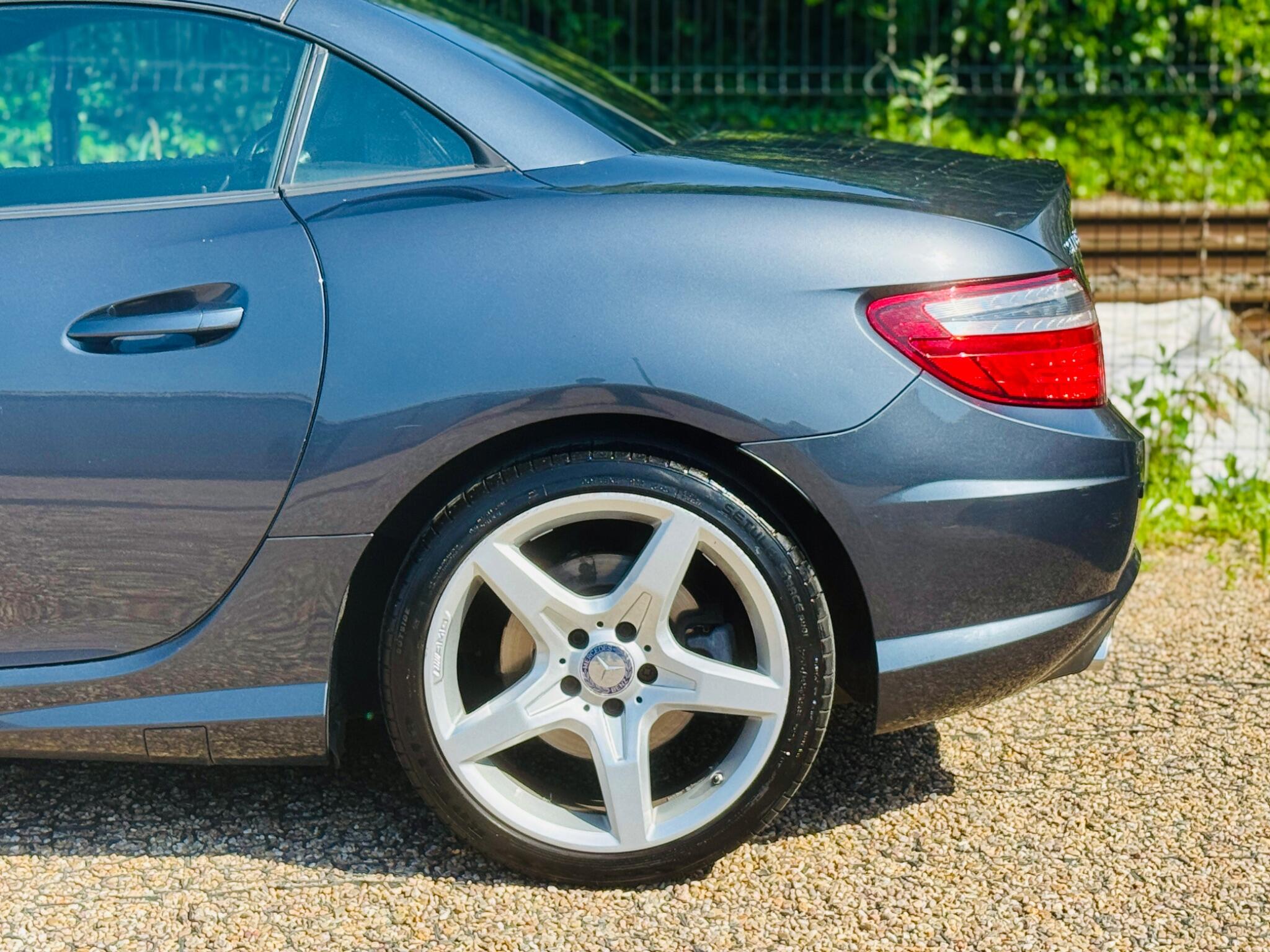 Mercedes-Benz SLK view 16