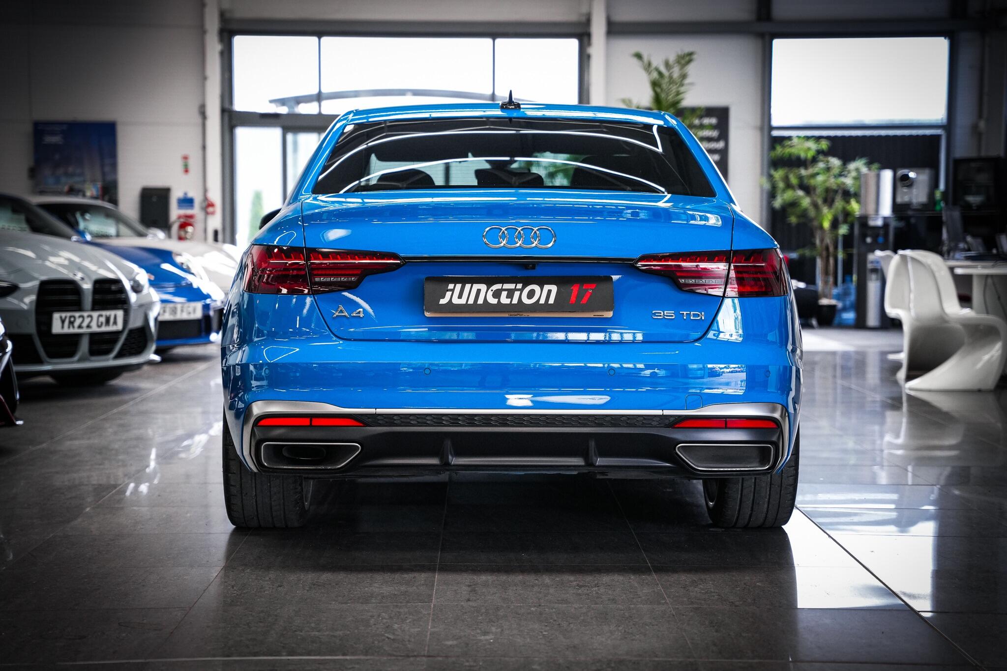 Audi A4 view 14