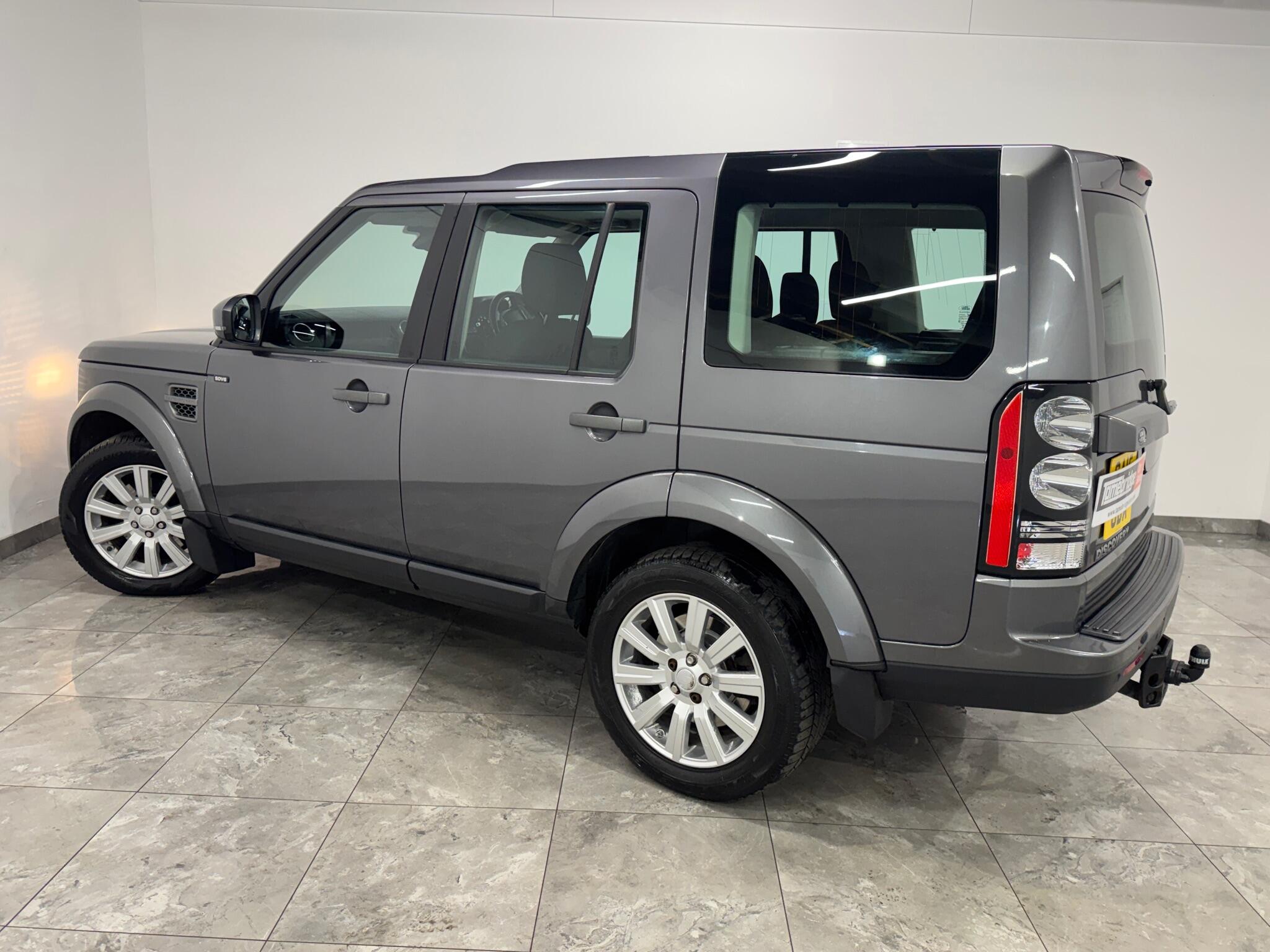 Land Rover Discovery view 6