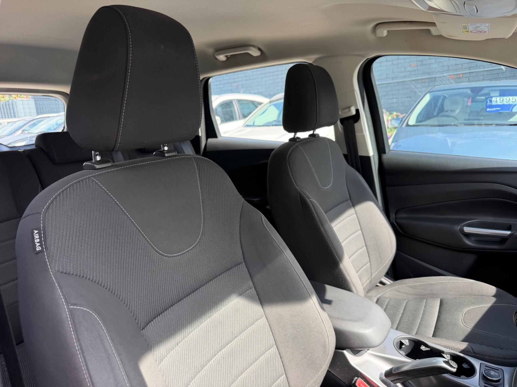 Ford Kuga view 12