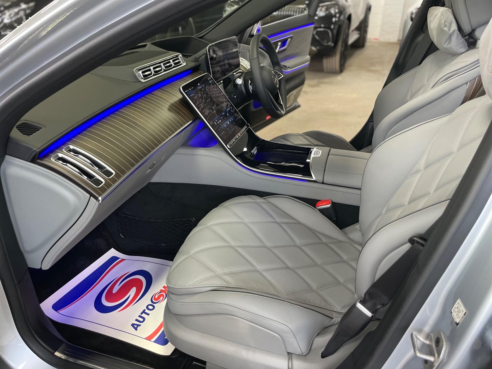 Mercedes-Benz S-Class view 52
