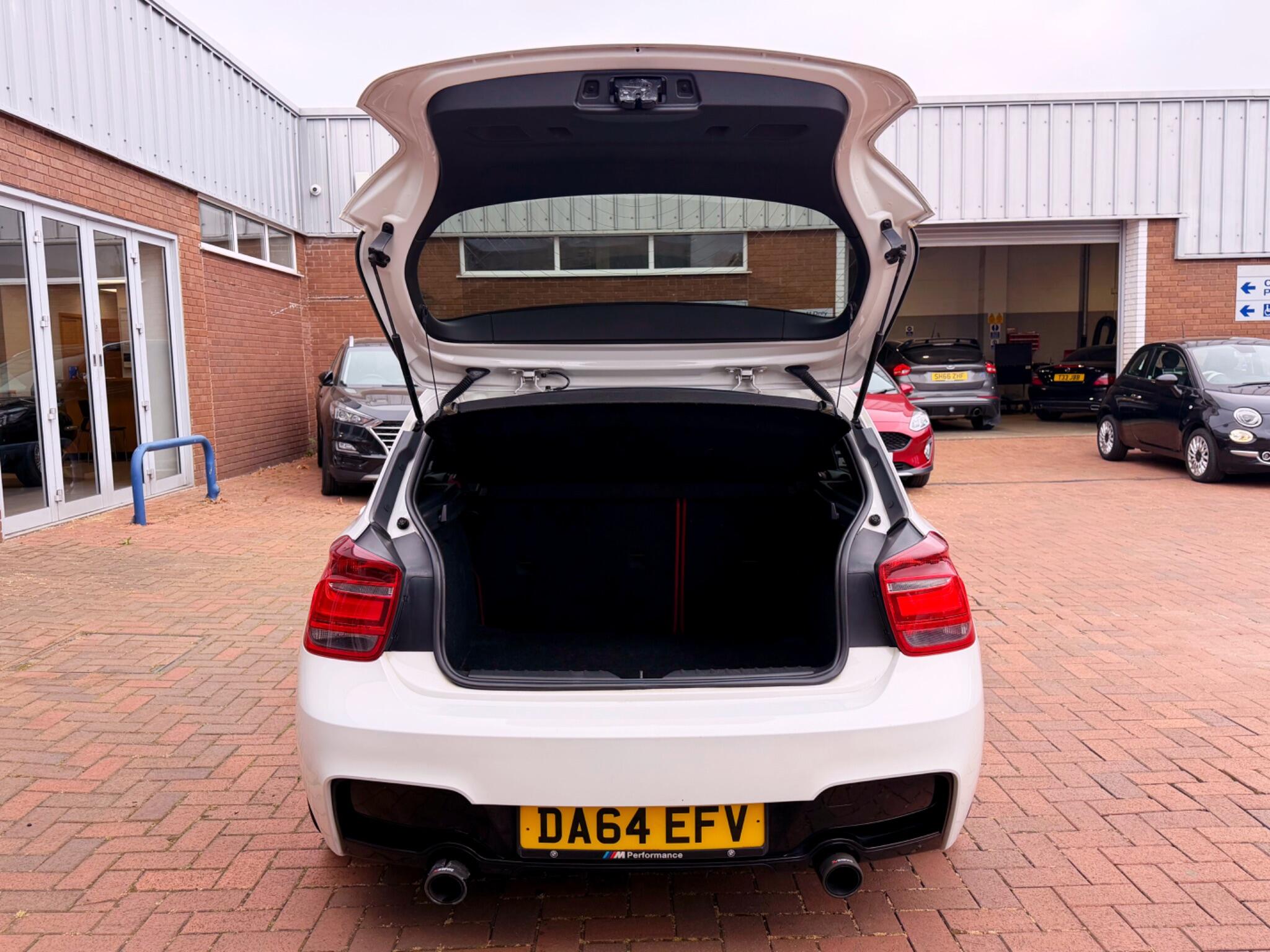 BMW 1 Series view 93