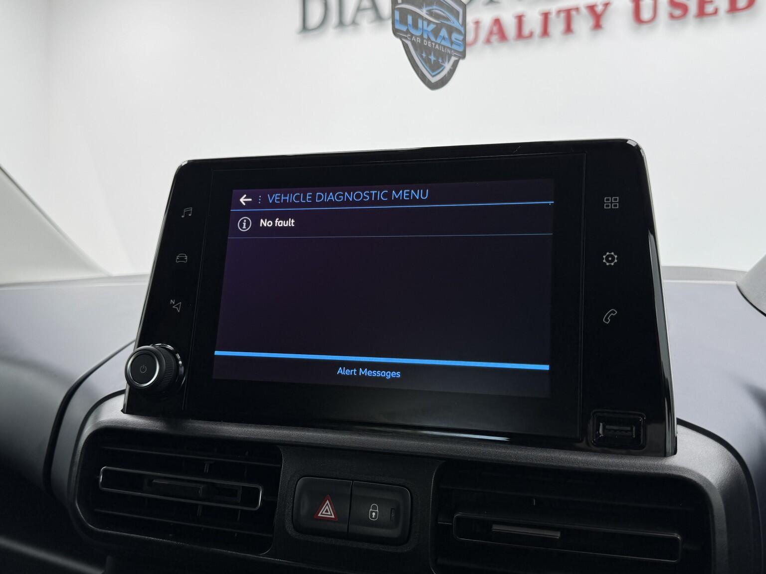 Peugeot Rifter view 22
