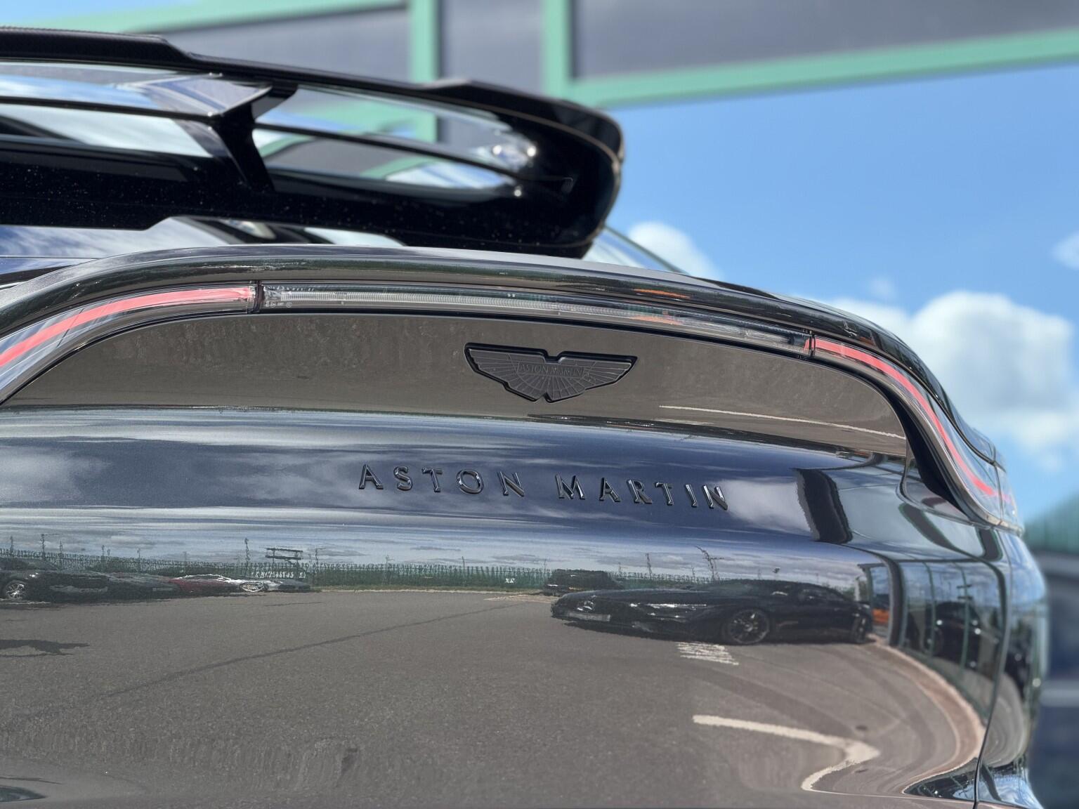 Aston Martin DBX view 30