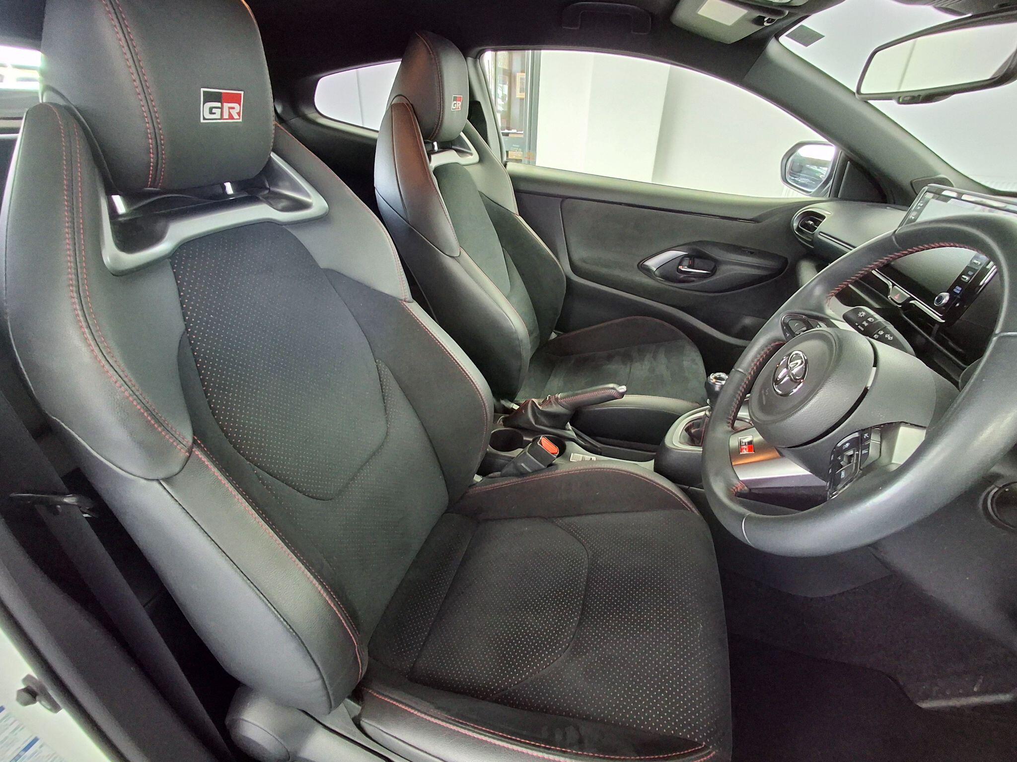 Toyota Yaris view 7