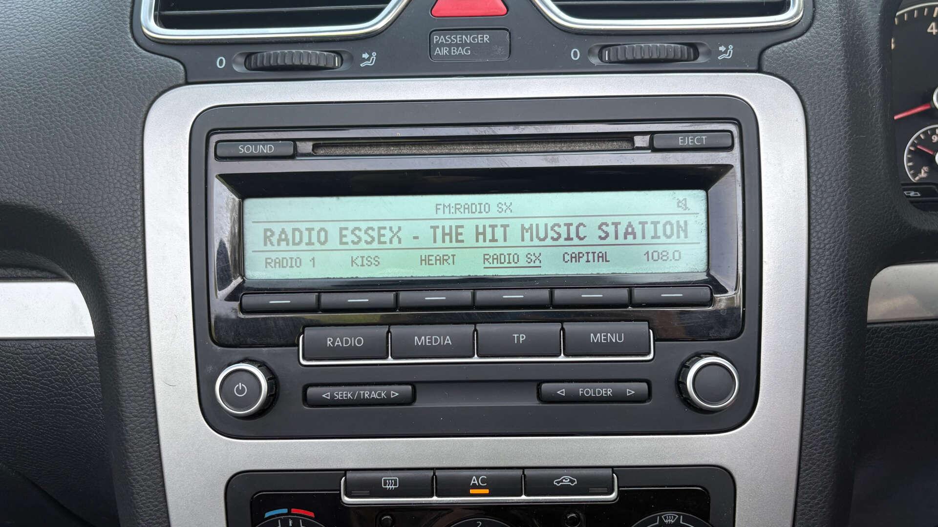 Volkswagen Eos view 25