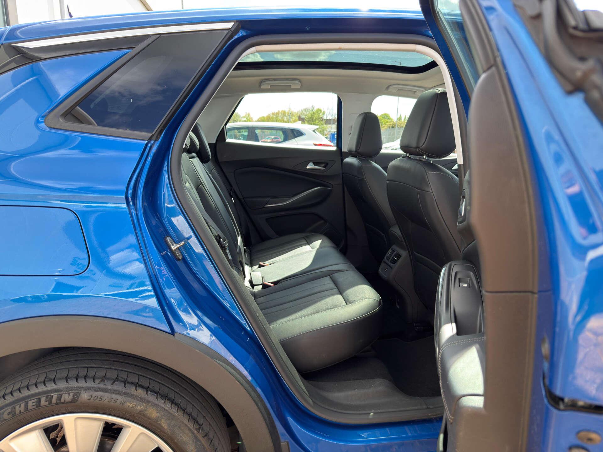 Vauxhall Grandland X view 28