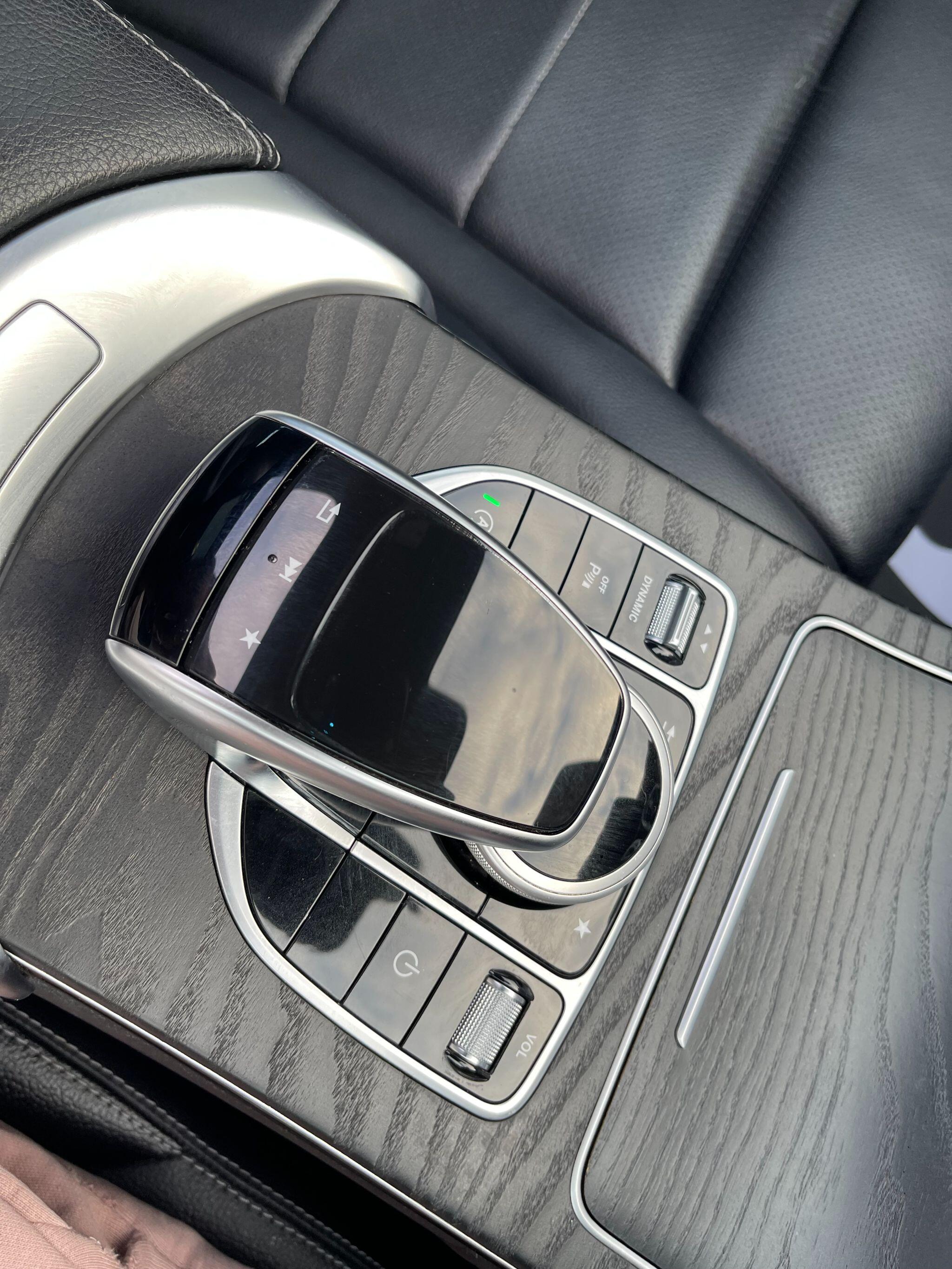 Mercedes-Benz C-Class view 43