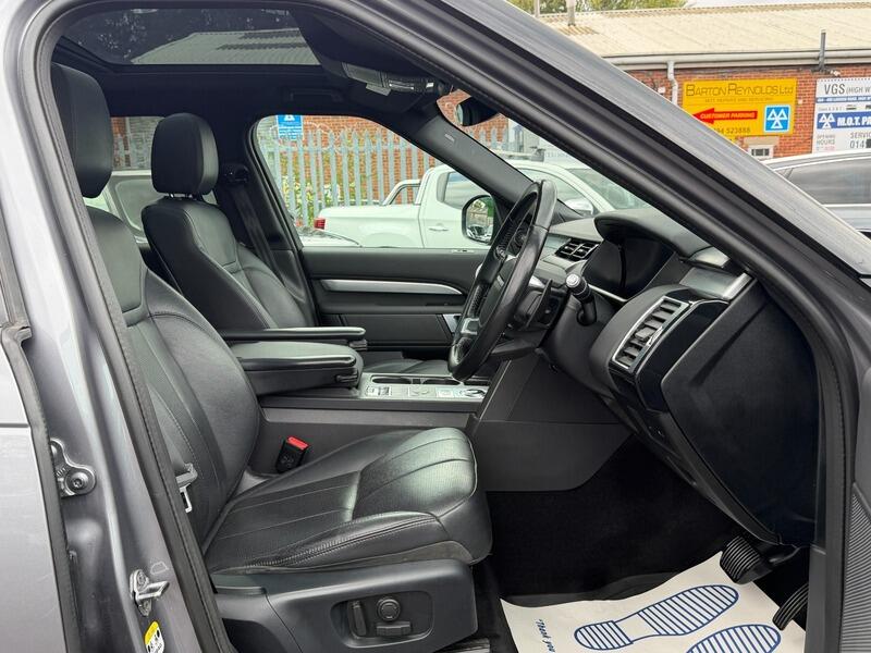 Land Rover Discovery 3 view 30