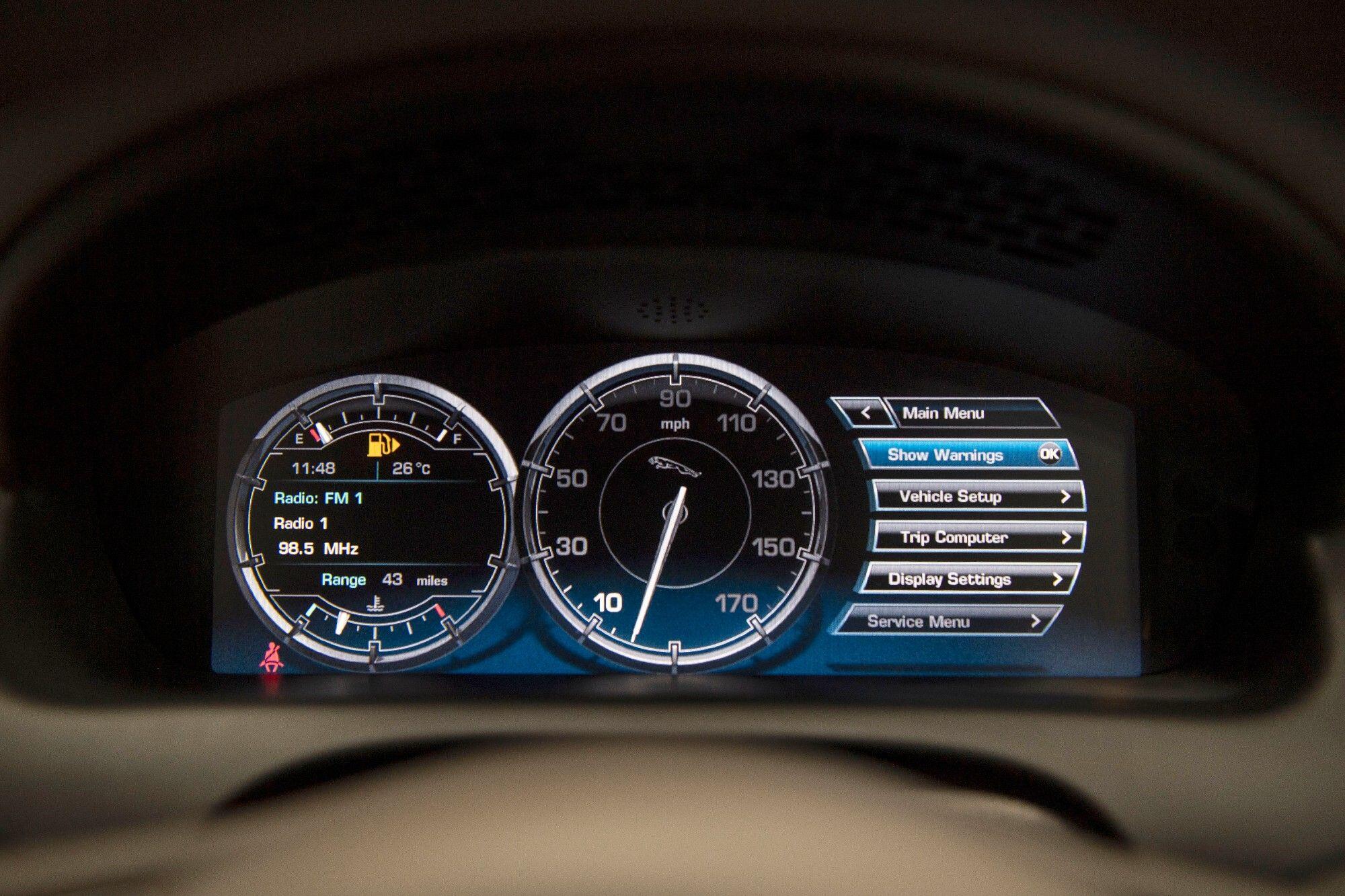 Jaguar XJ view 22