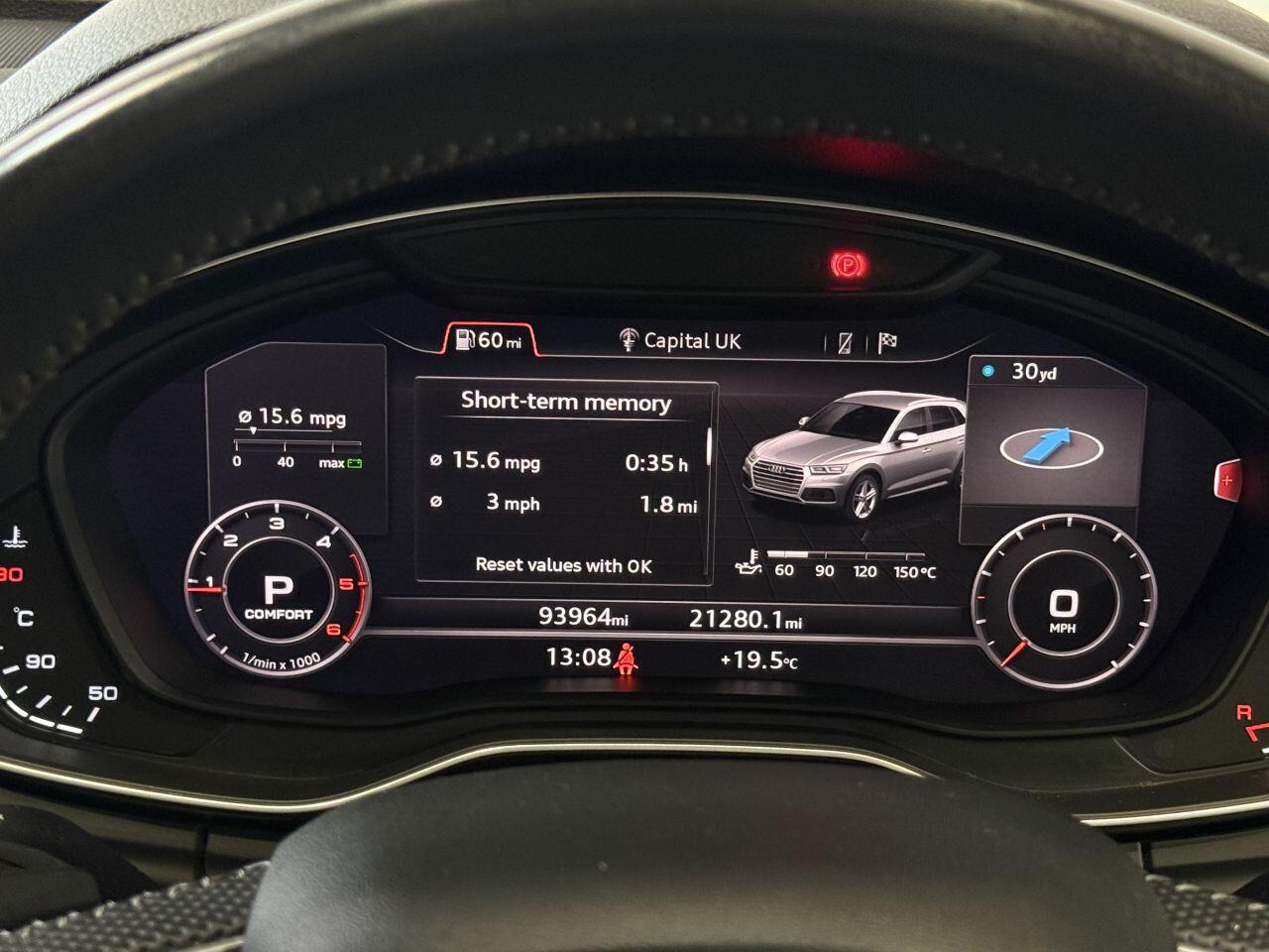 Audi Q5 view 42
