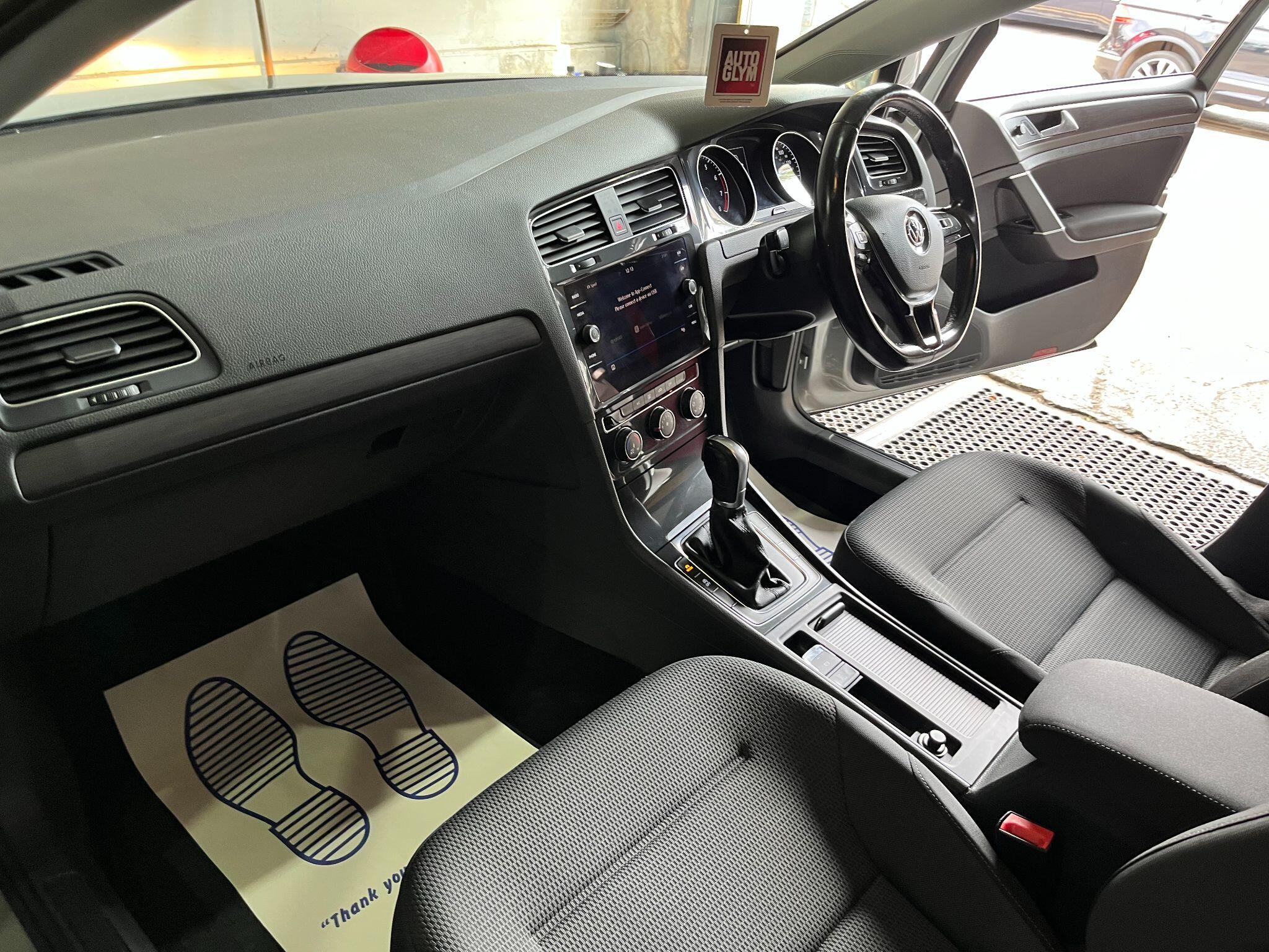 Volkswagen Golf view 36