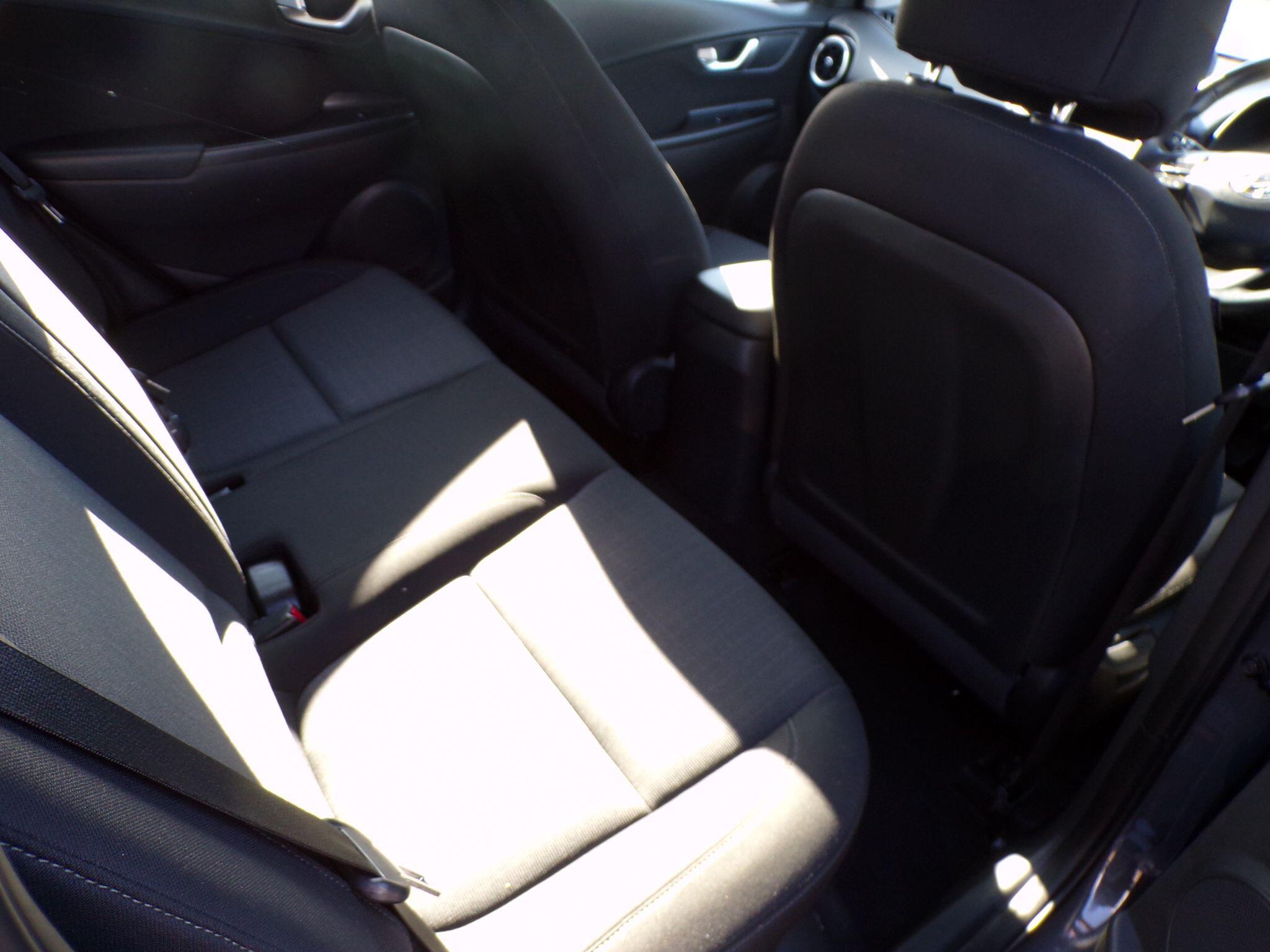 Hyundai Kona view 12