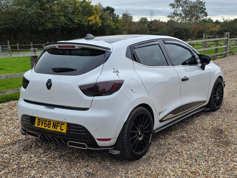 2018 Renault Clio 1.5 dCi Iconic Euro 6 (s/s) 5dr • 96,400 miles image 8