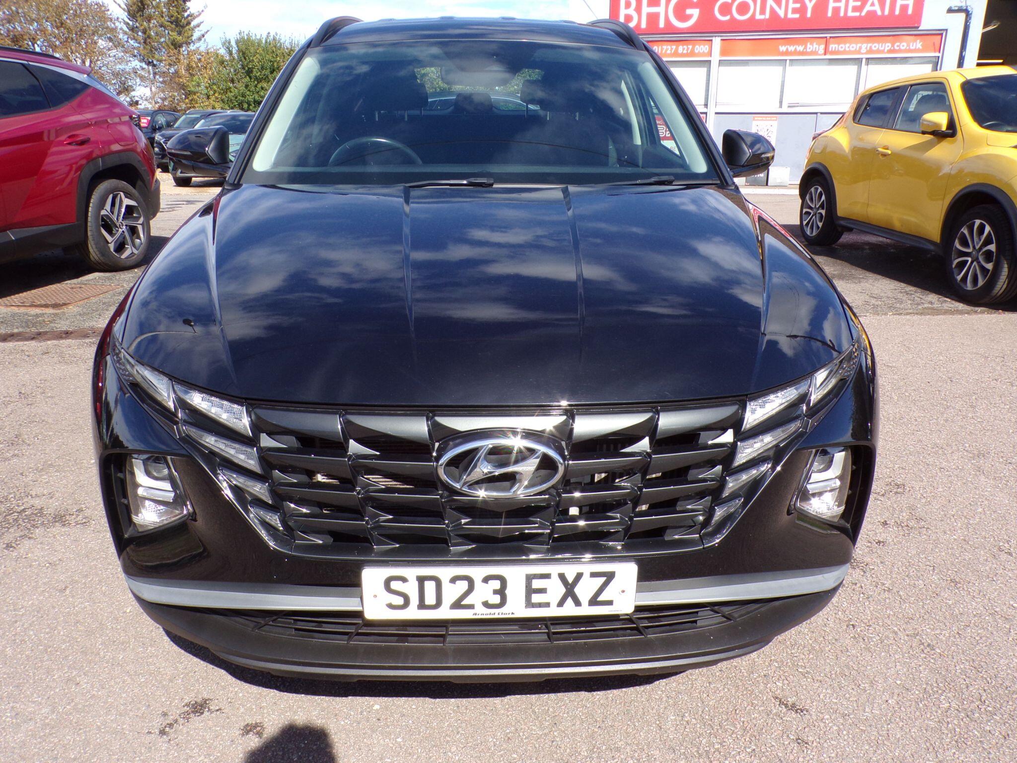 Hyundai Tucson view 3