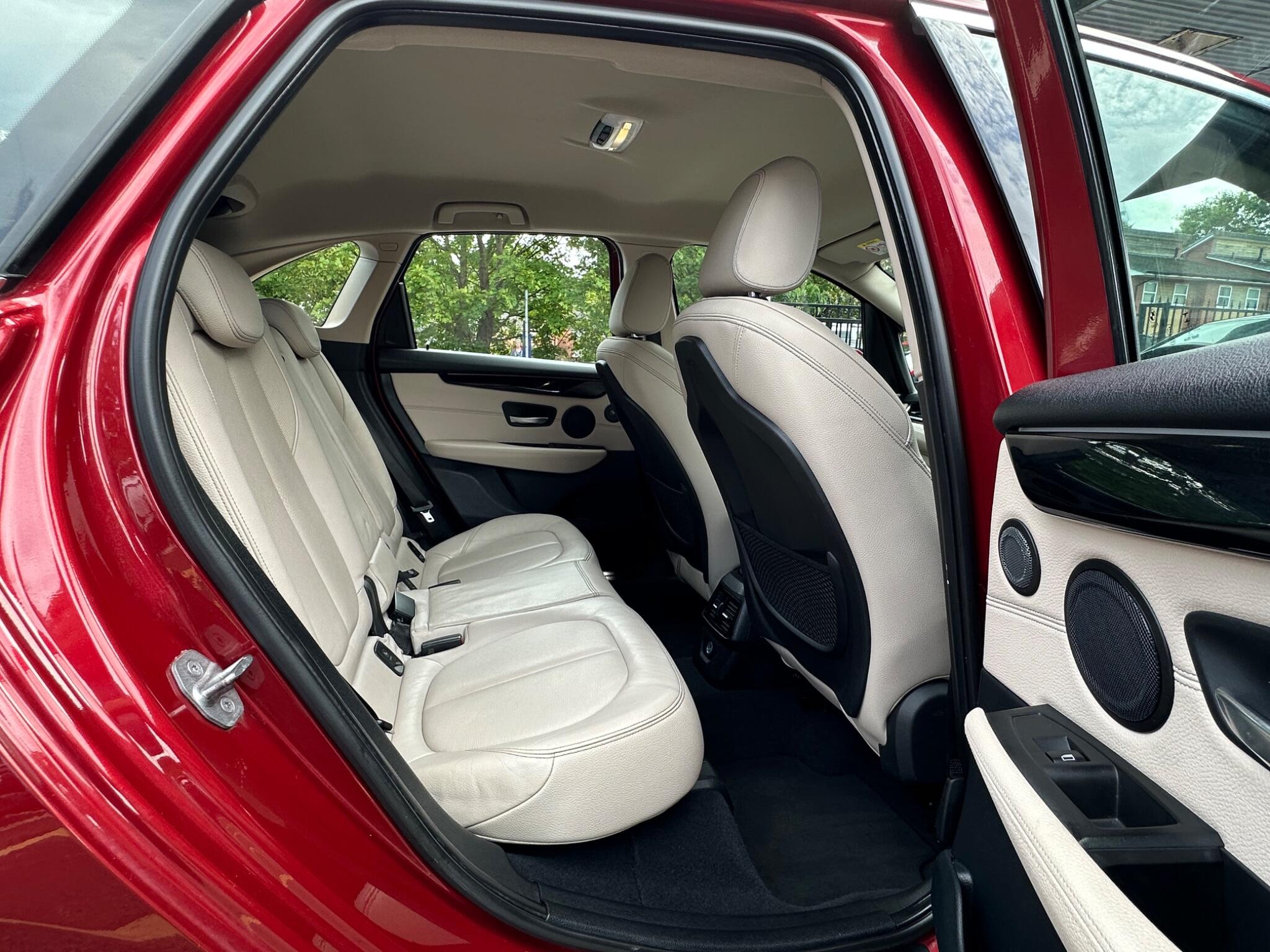 BMW 2 Series Active Tourer view 9
