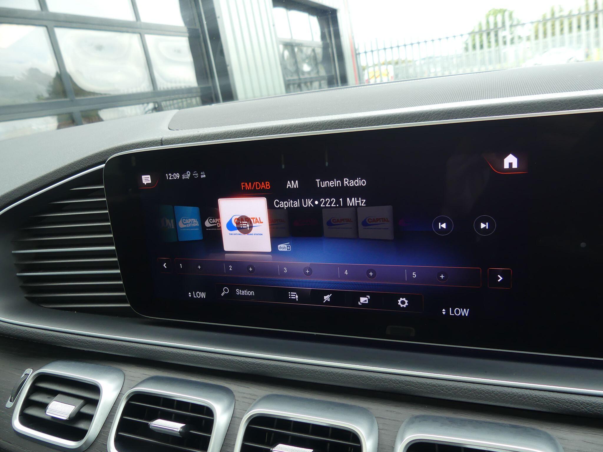 Mercedes-Benz Gle view 20