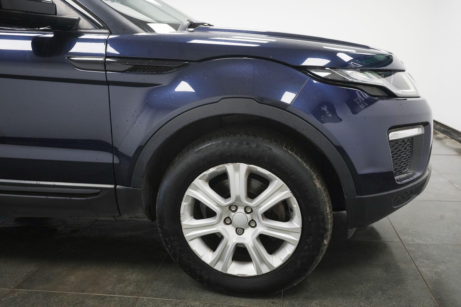 Land Rover Range Rover Evoque view 4