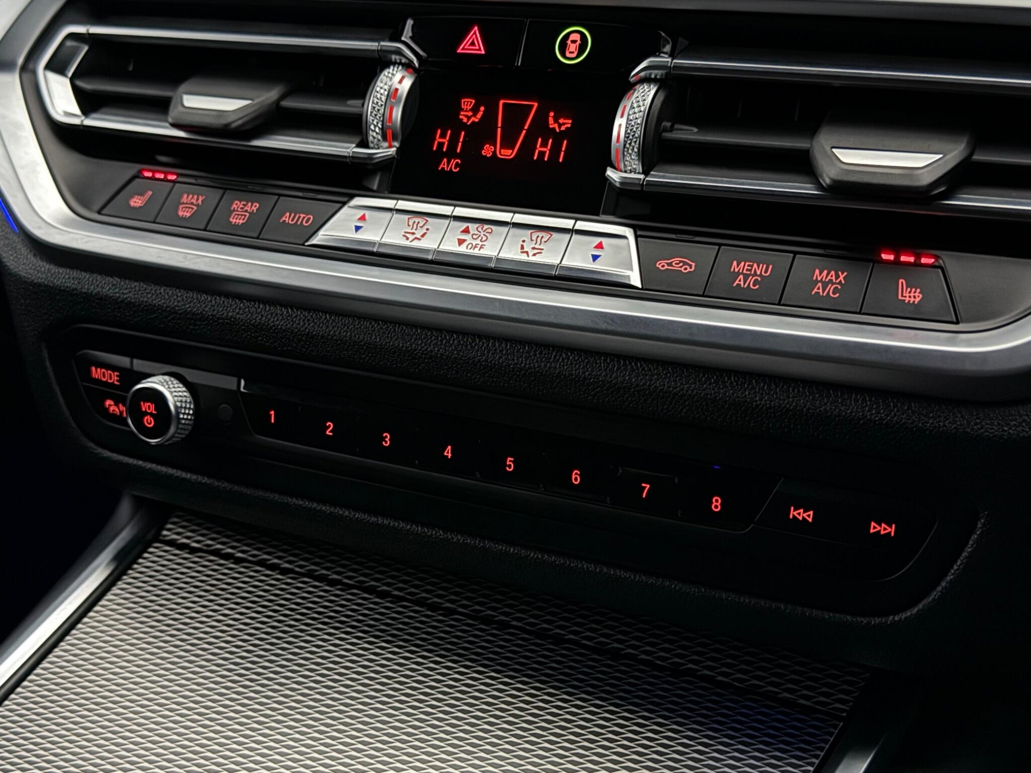 BMW 3 Series view 40