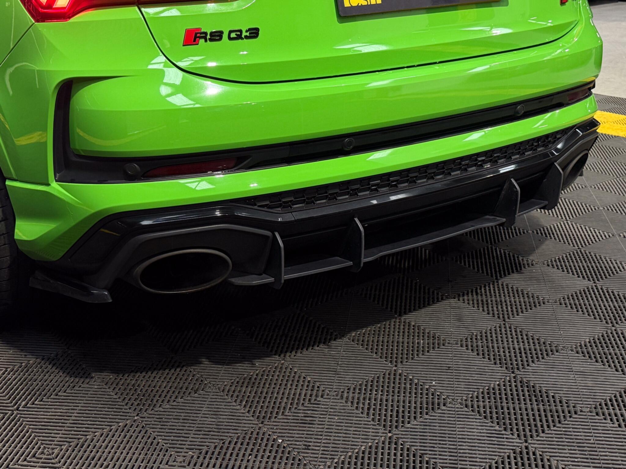 Audi RS Q3 view 16