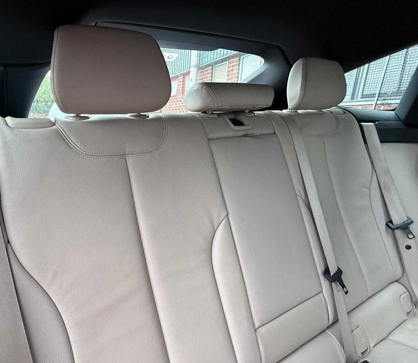 BMW 3 Series view 52