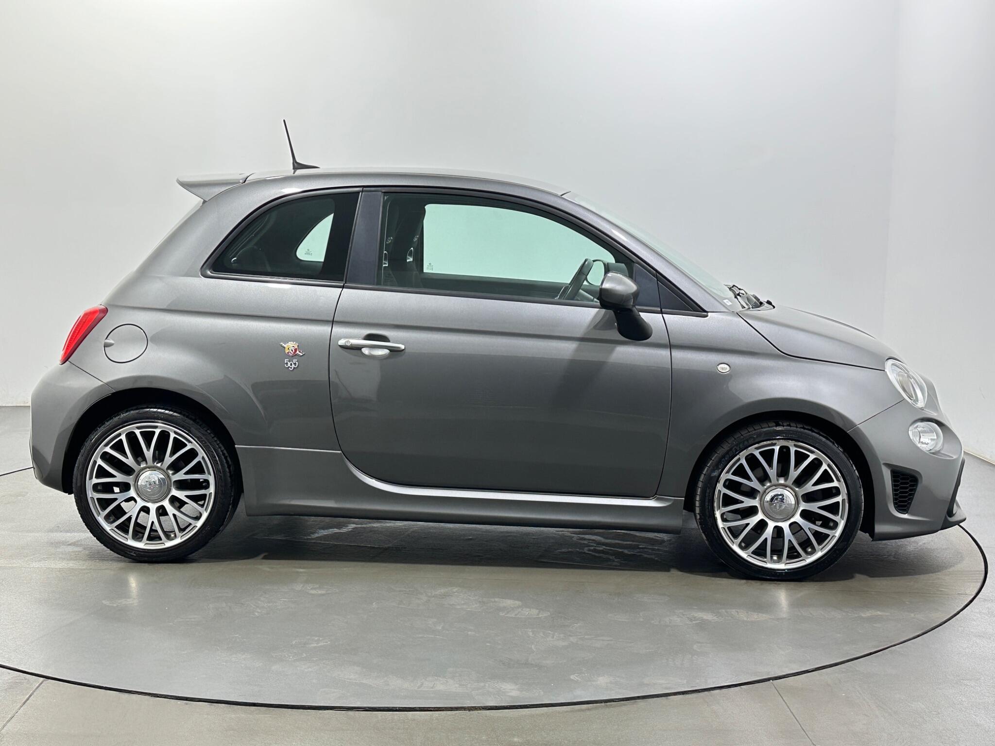 Abarth 595 view 9
