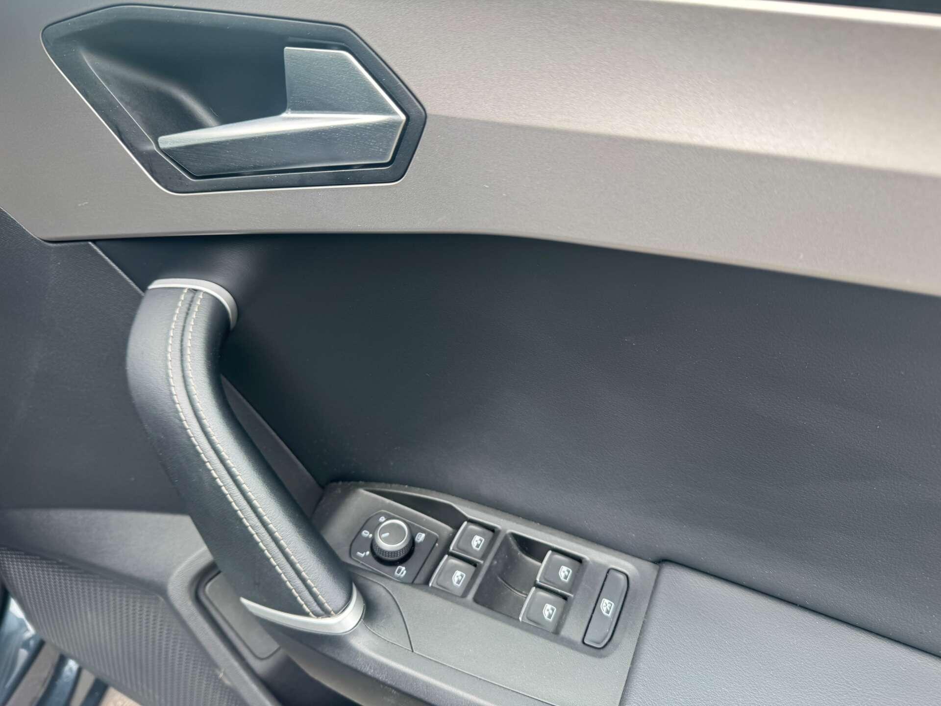 Seat Leon Leon view 39