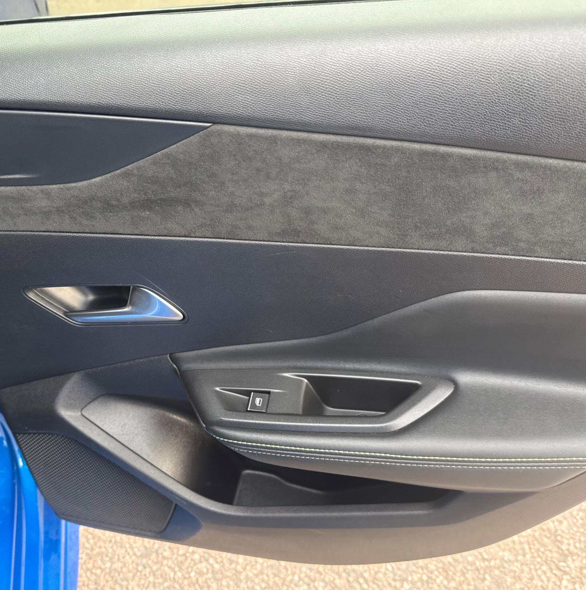 Peugeot 308 view 22