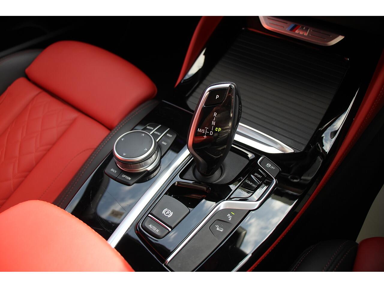 BMW X4 view 26